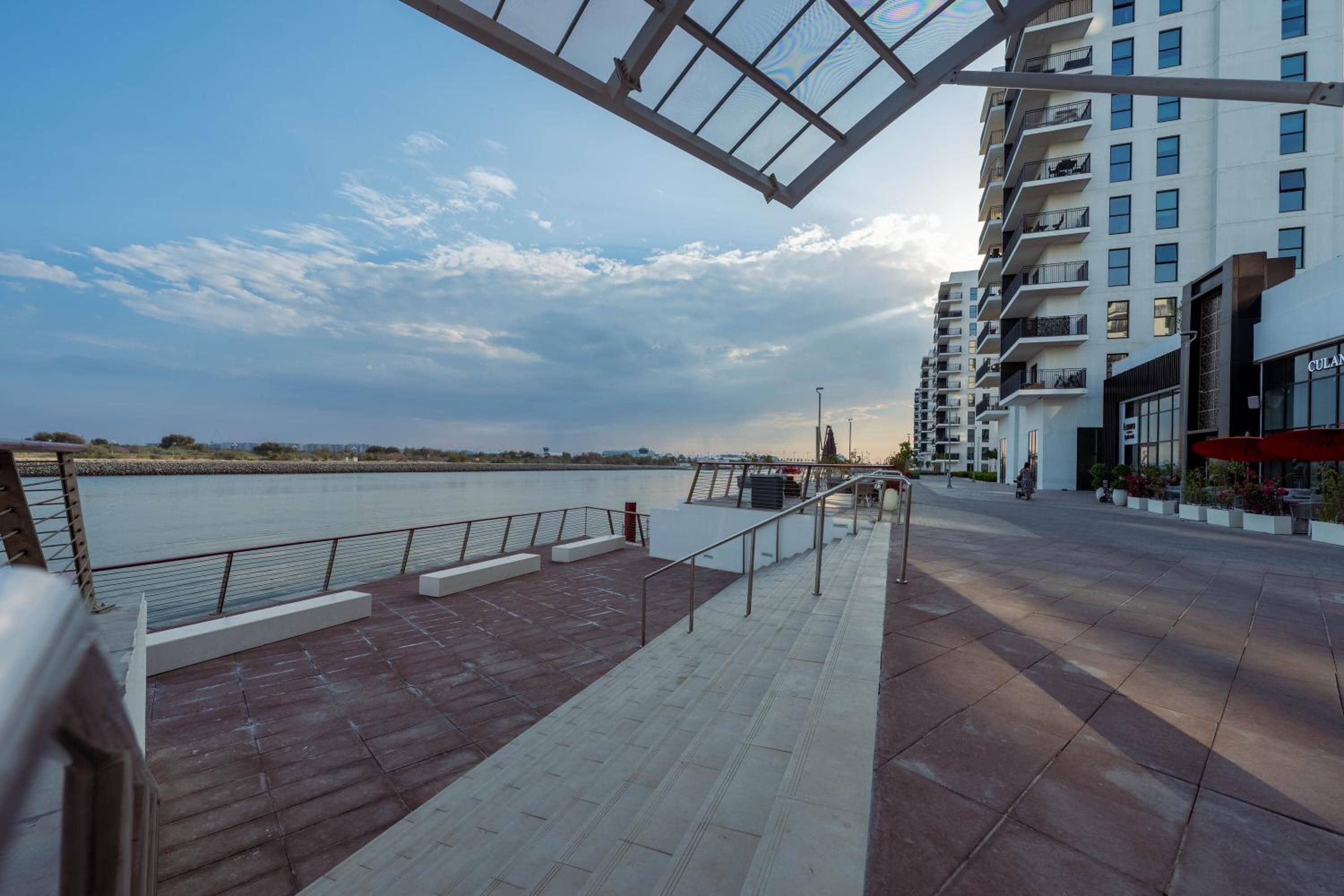 Maison Privee - Charming Retreat with Panoramic Views on Yas Island — 3