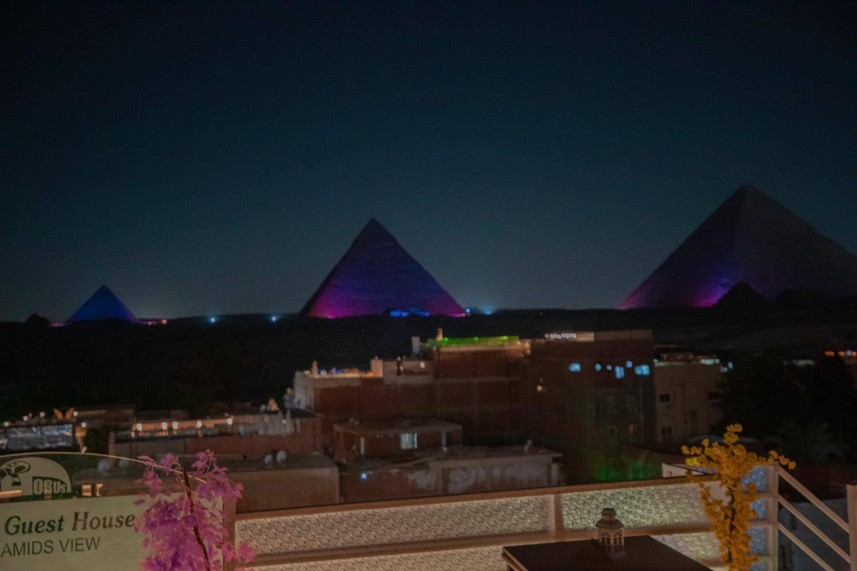 Horus Guest House Pyramids View — 2