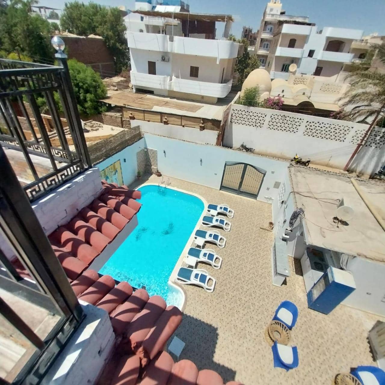 Villa golden life apartments, new property with pool access — 3
