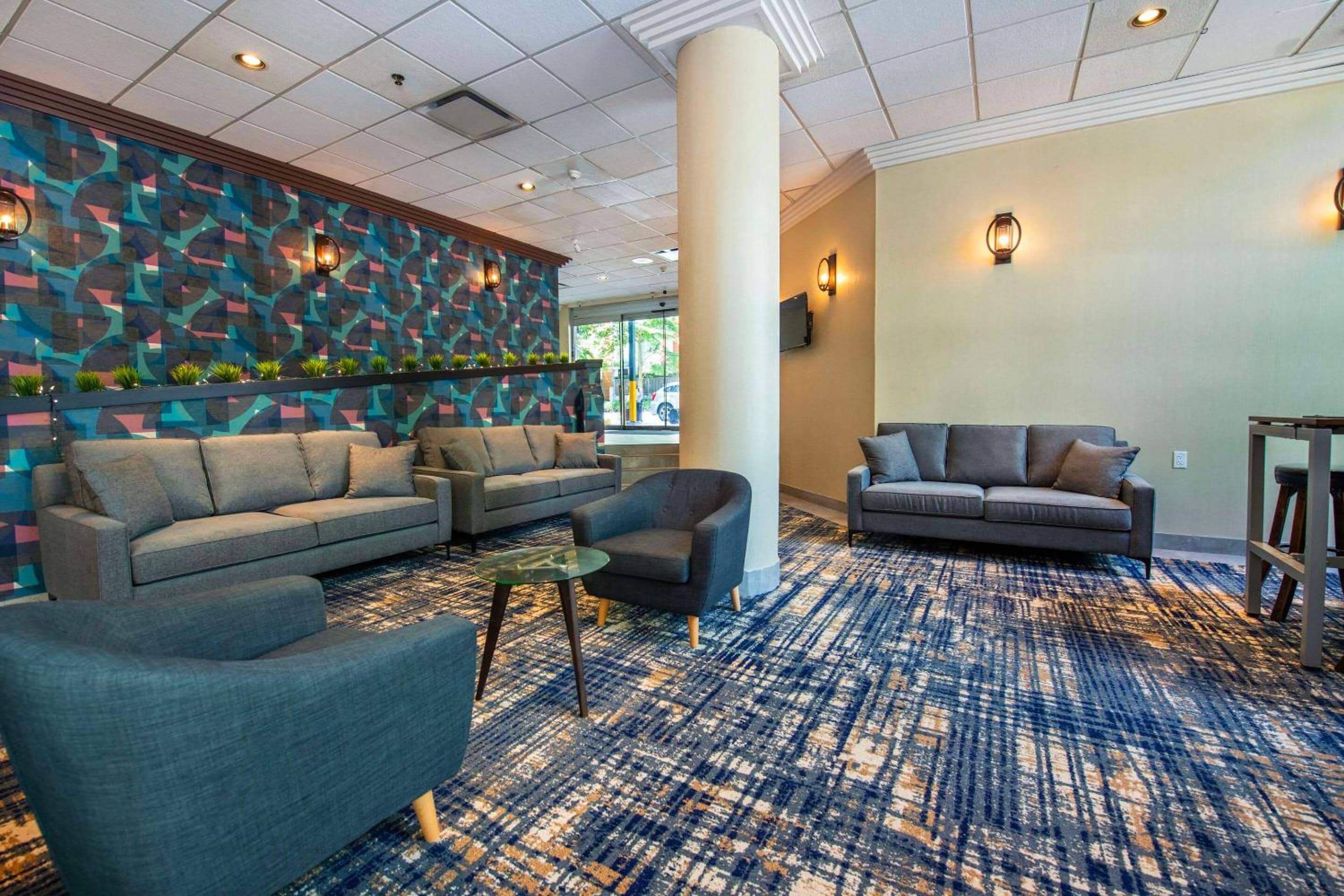 Grand Park Hotel & Suites Downtown Vancouver, an Ascend Collection Hotel — 5