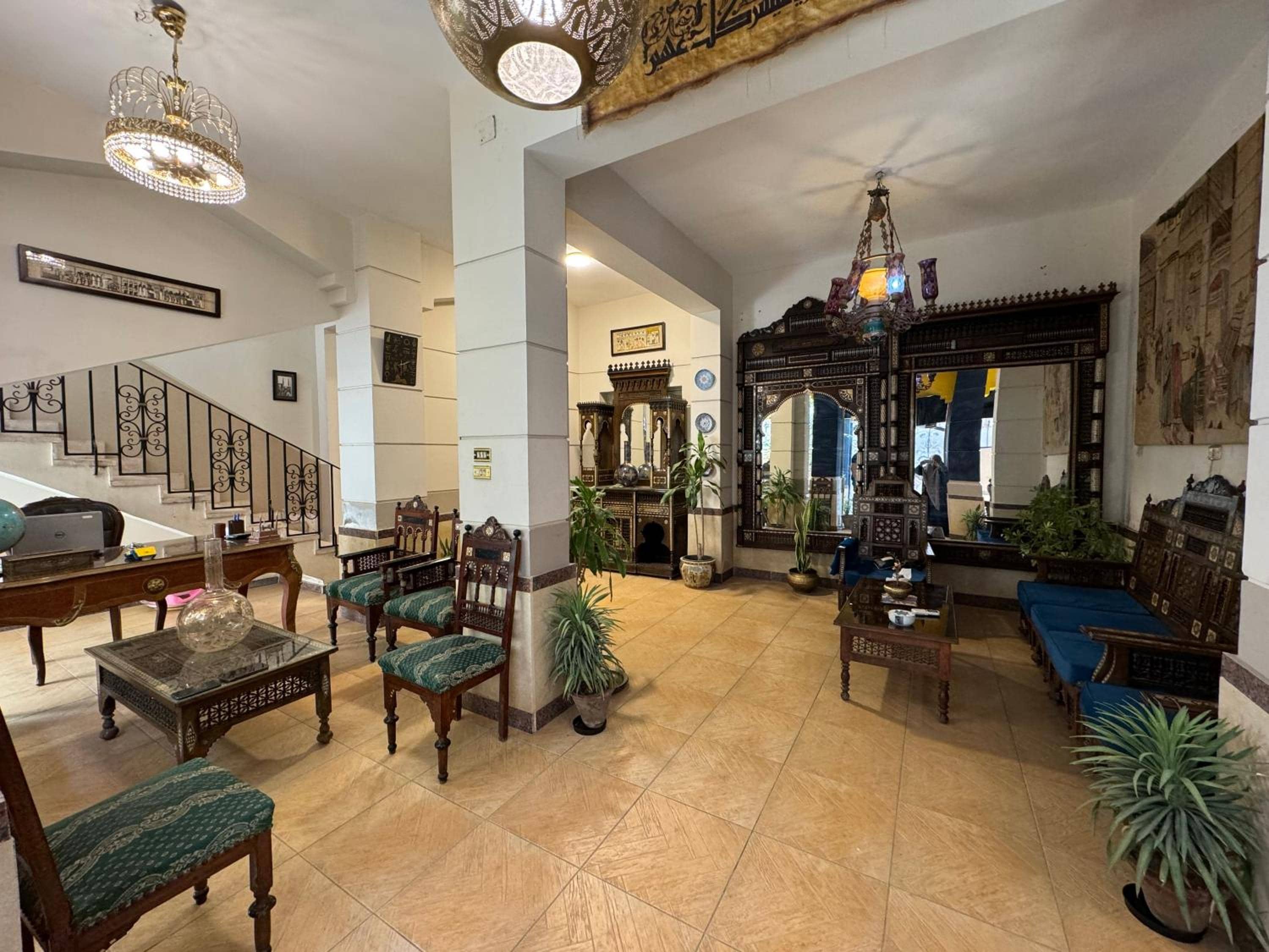 Osiris pyramids view inn