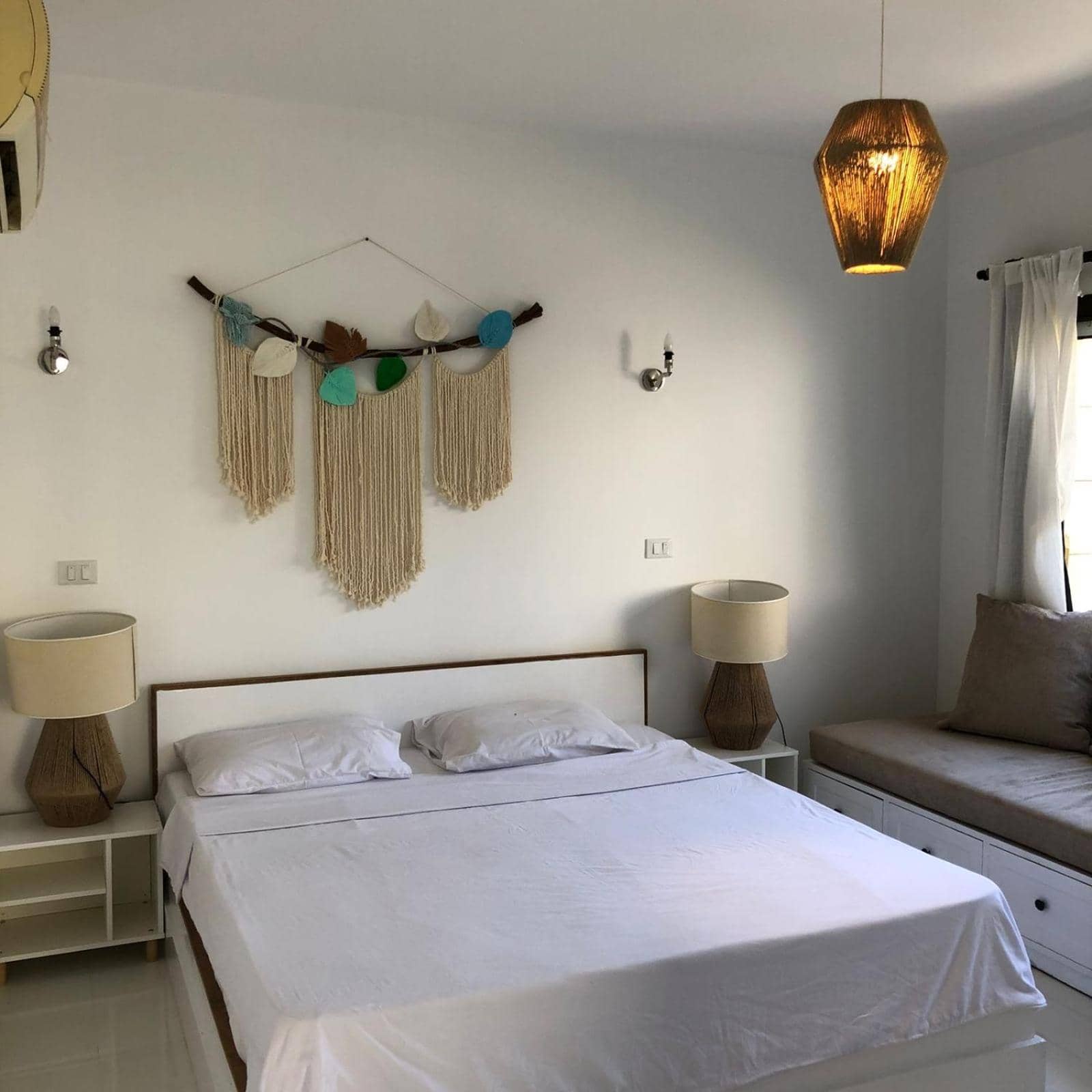 one bedroom G-cribs — 2