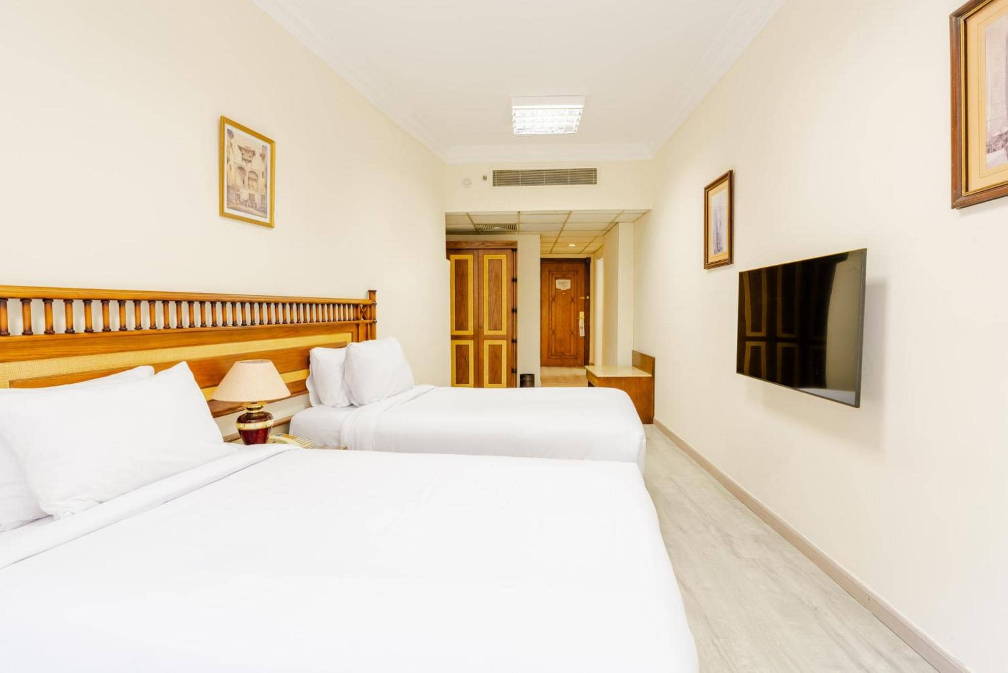 Om Kolthoom Hotel — 3