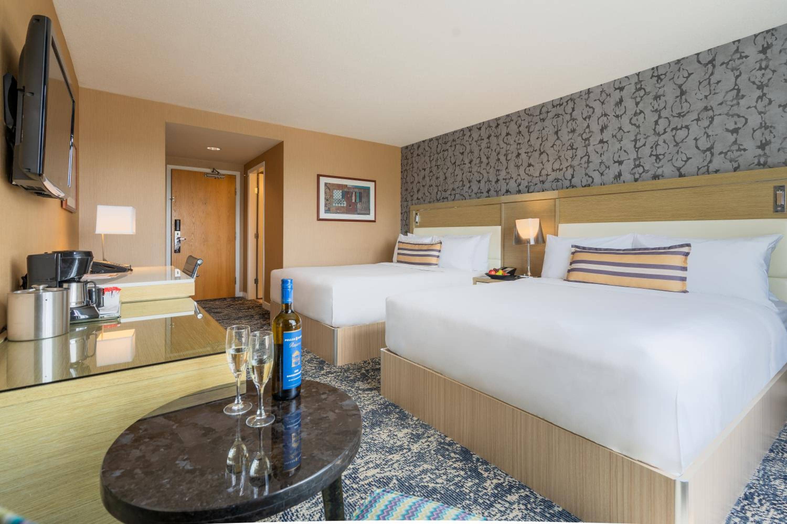 Executive Plaza Hotel & Conference Centre, Metro Vancouver — 5