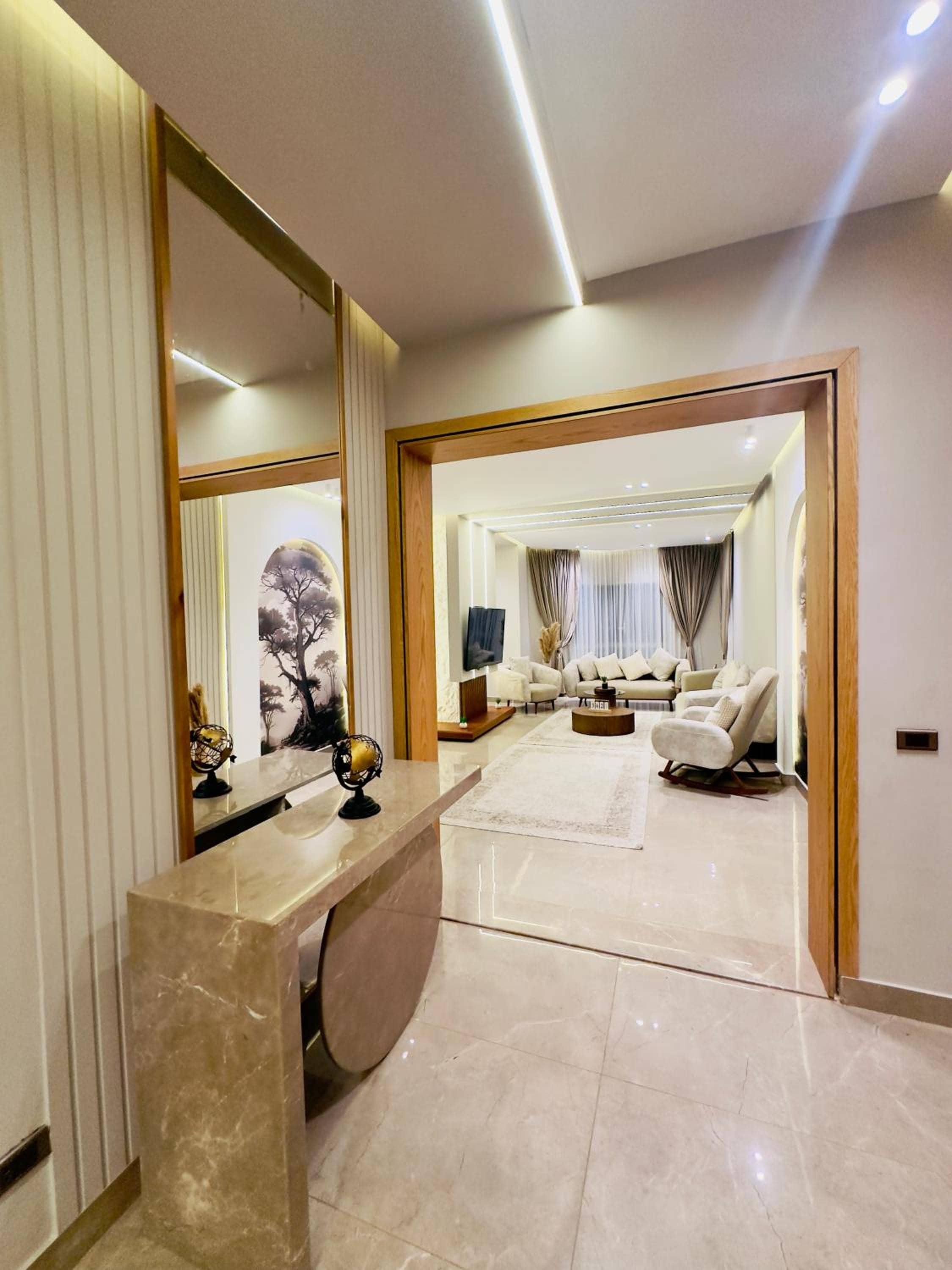 Luxury apart in Al Mohandiseen — 5