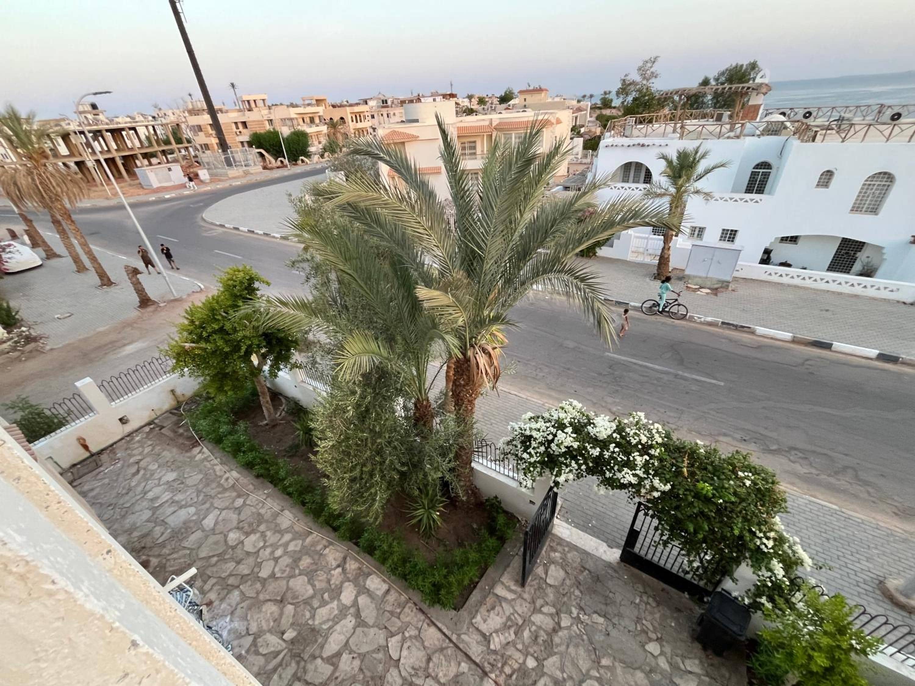 Sea view cliff top apartment — 5