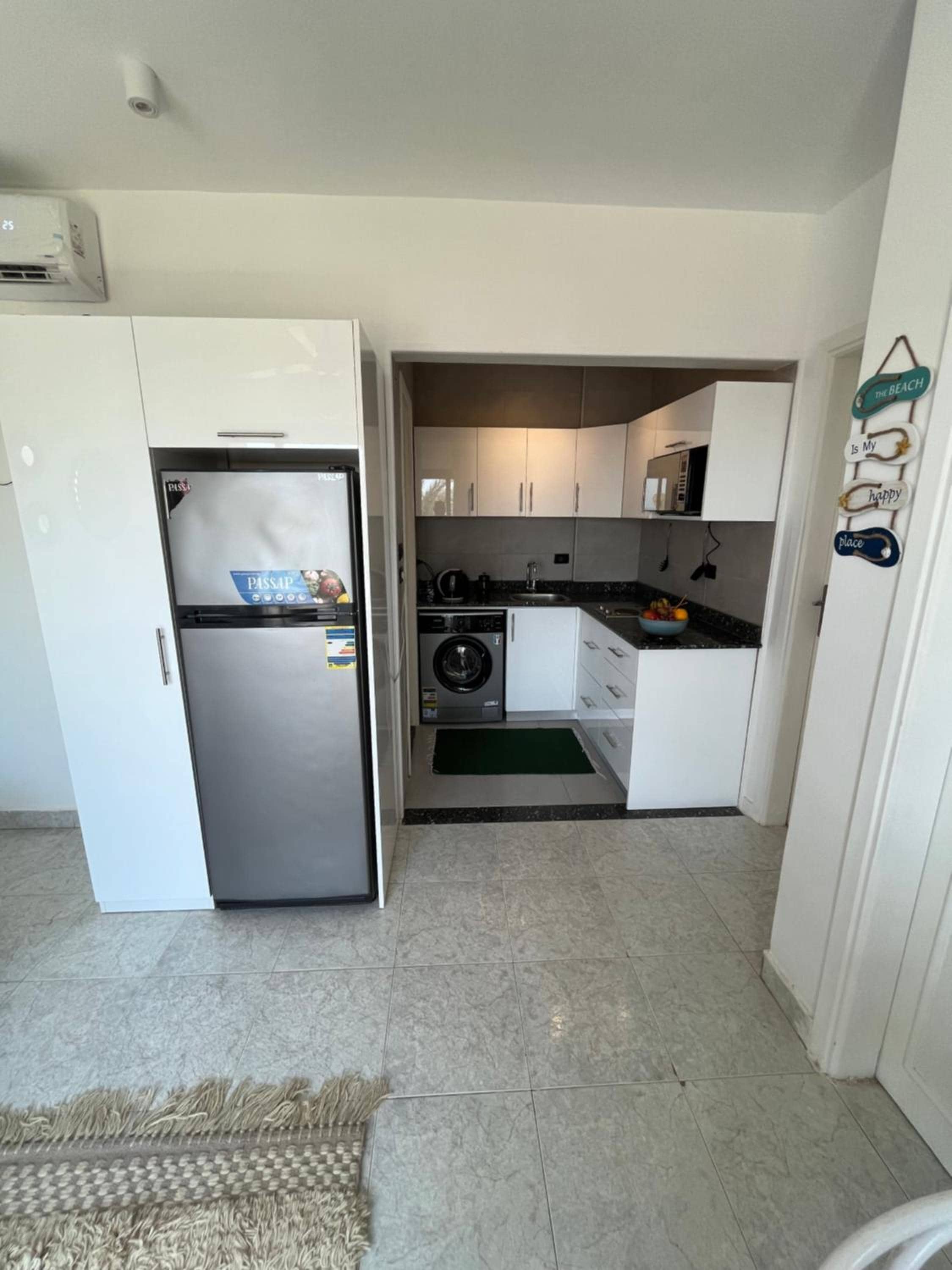 Sea view cliff top apartment — 3