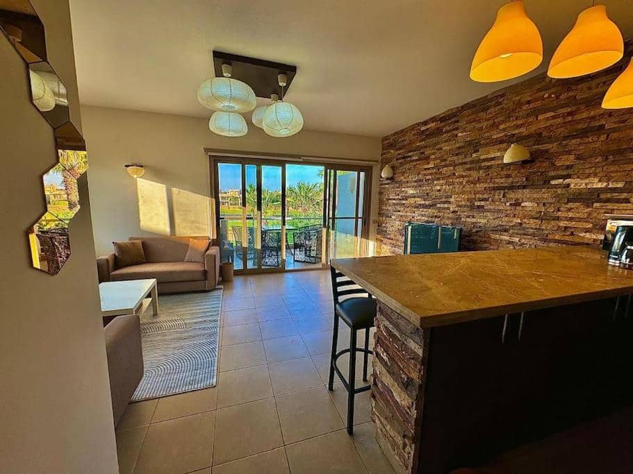 Spacious 3BR Apt with Lakeview in Little Venice Resort Y9 — 3