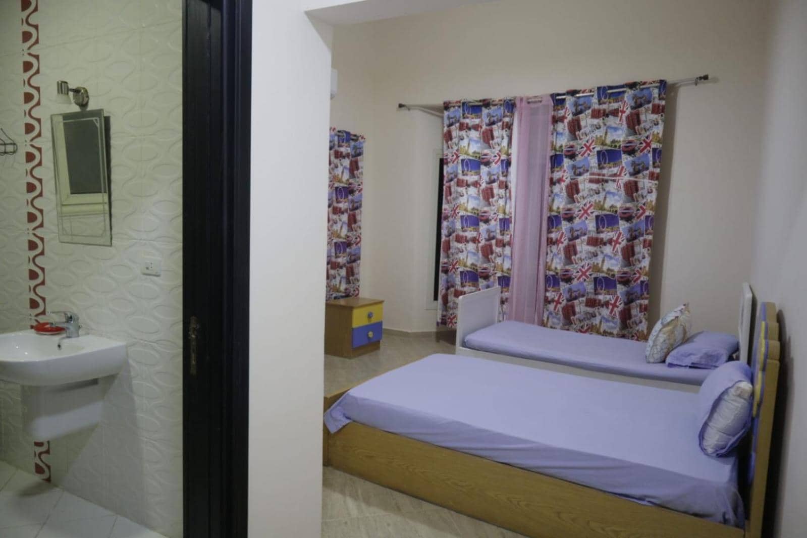 Jasmins Beach Hostel for Private Rooms — 2