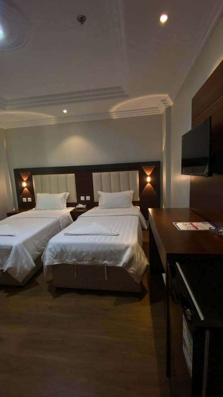 Diva Hotel 2 — 2