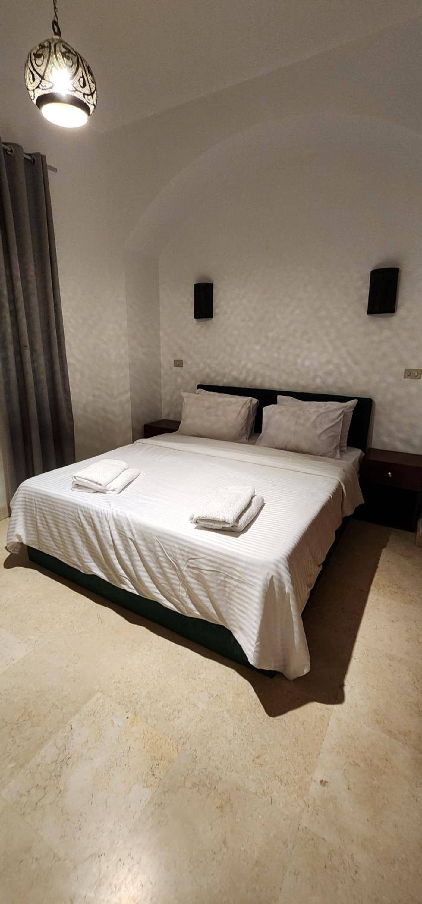 Nayah Stays, Lagoons beach, Paradise 3 ensuite with private pool — 2