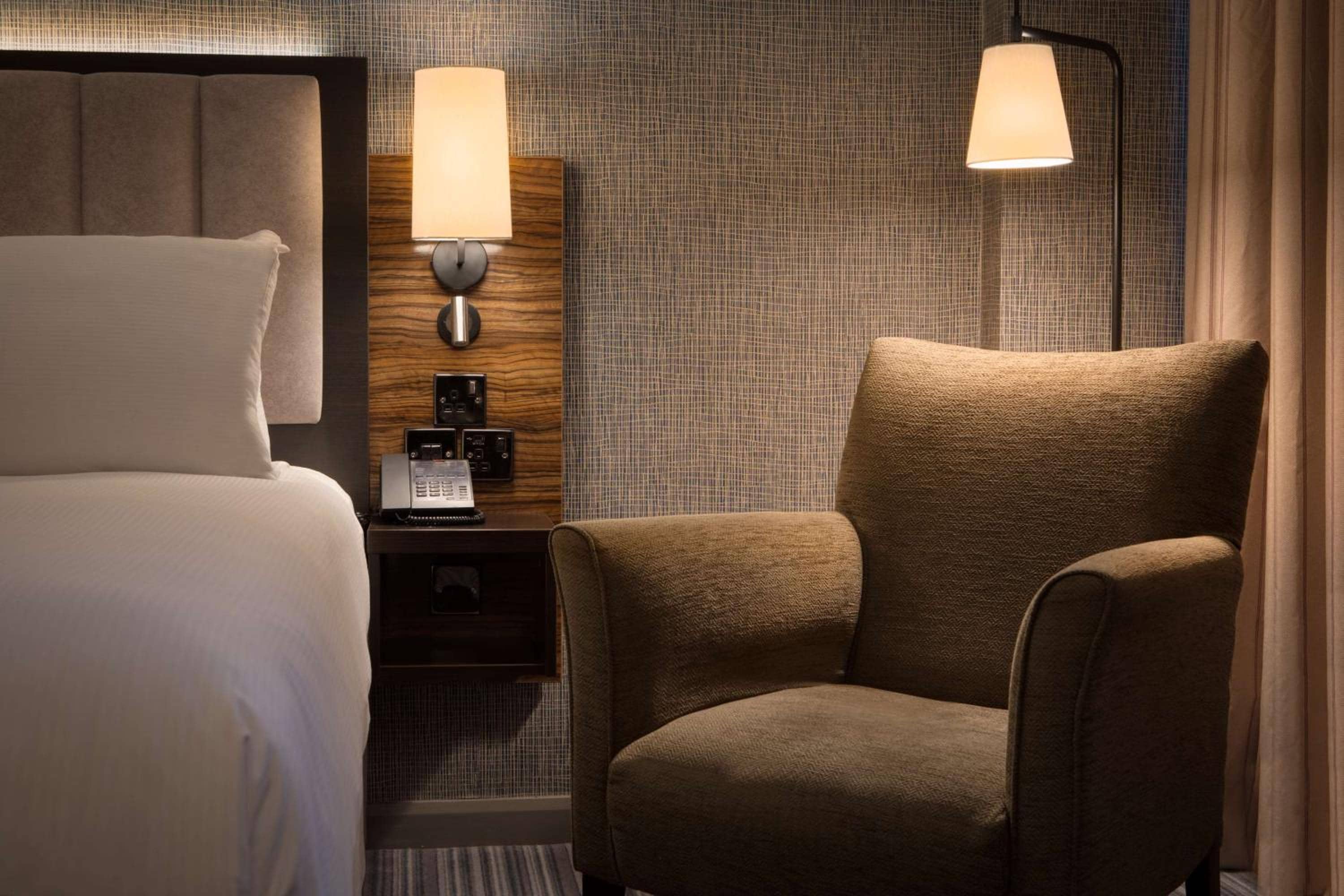 DoubleTree by Hilton London Chelsea — 4