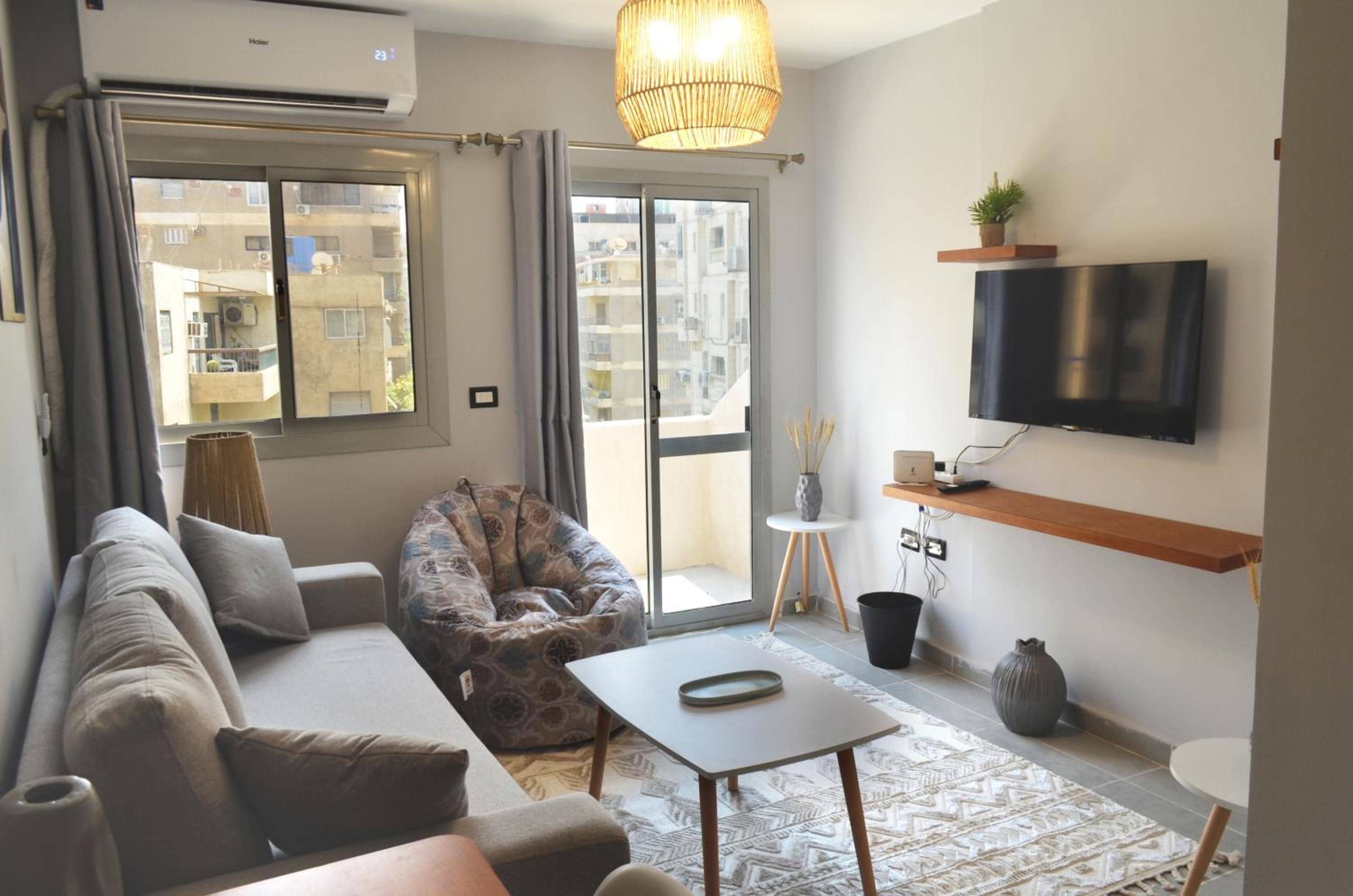 Sunny Oasis 1BR Apartment near Cairo Airport - A Luxurious Retreat — 4