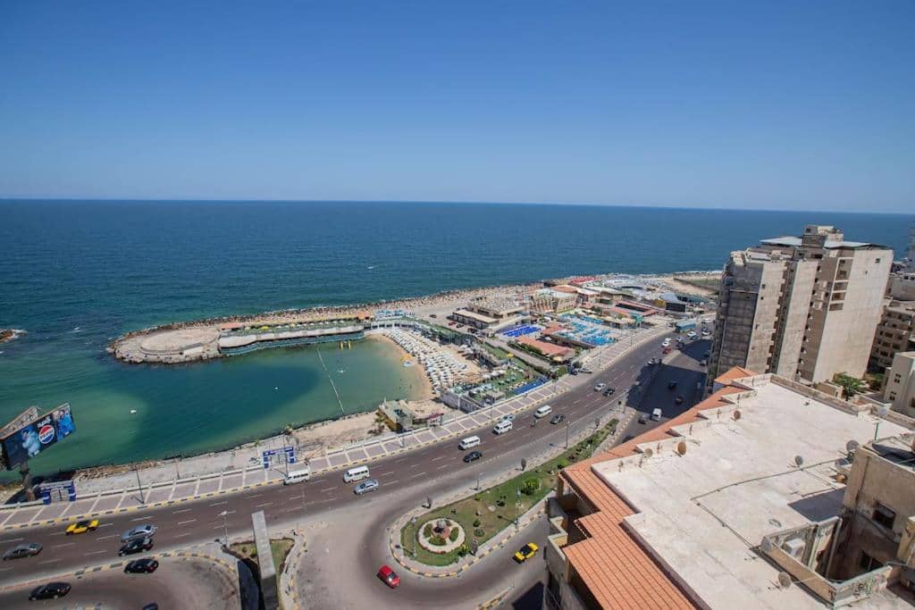 Rooftop Beachfront Apartment
