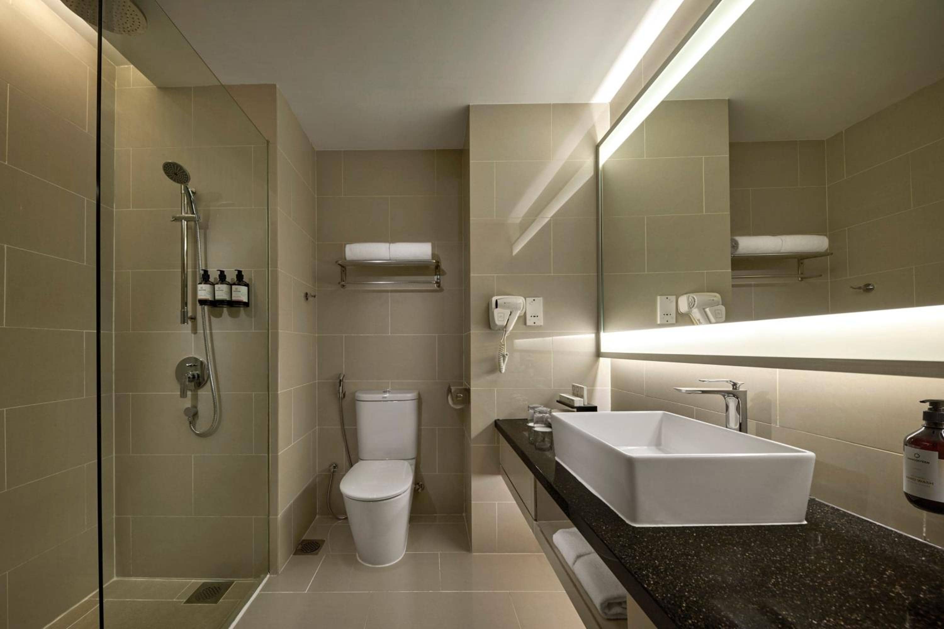 AC Hotel by Marriott Kuala Lumpur — 2
