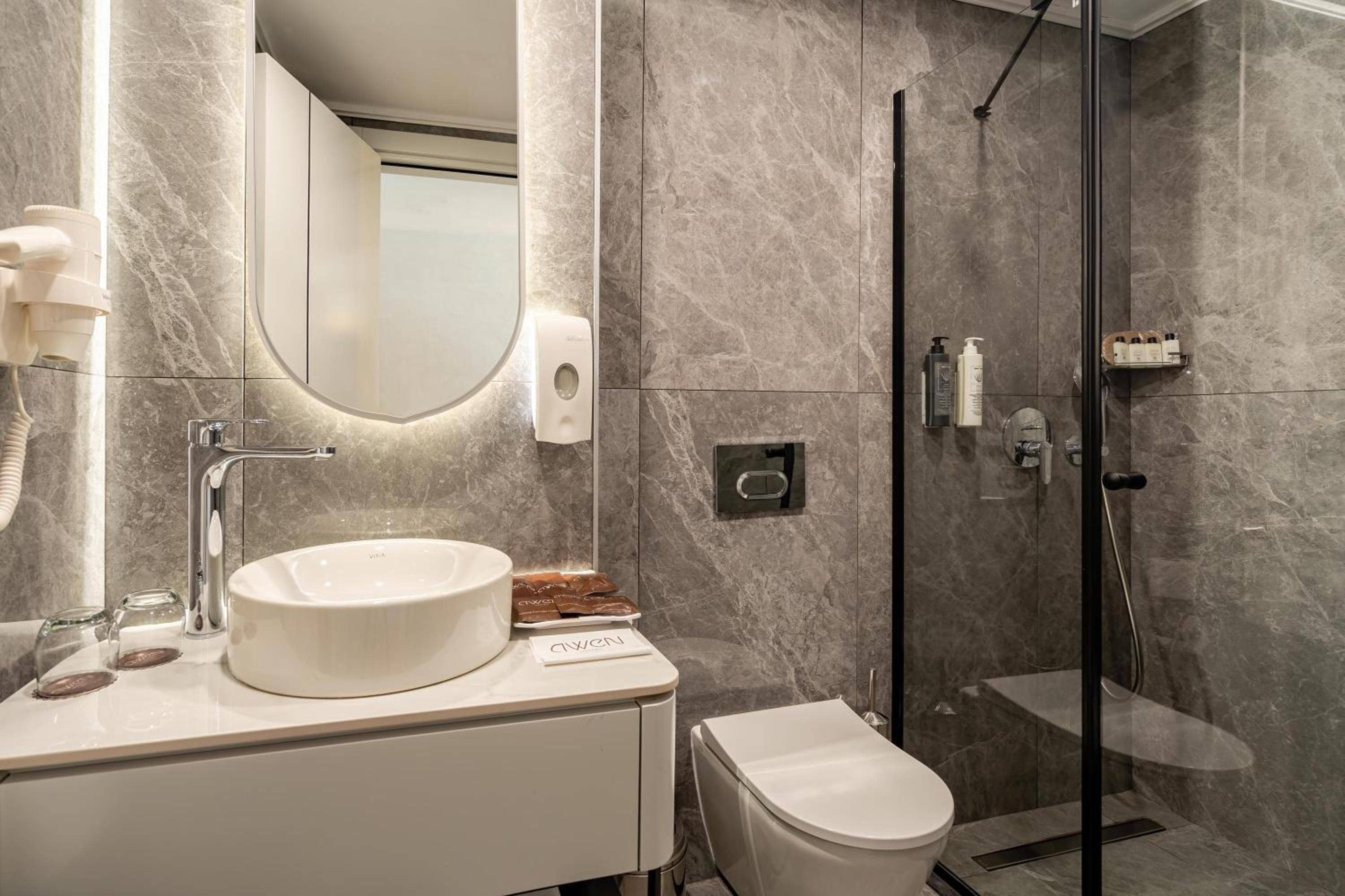 Awen Lara Hotel — 3