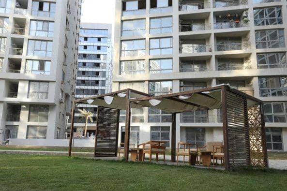 shared flat for women only in compound one katamya — 3