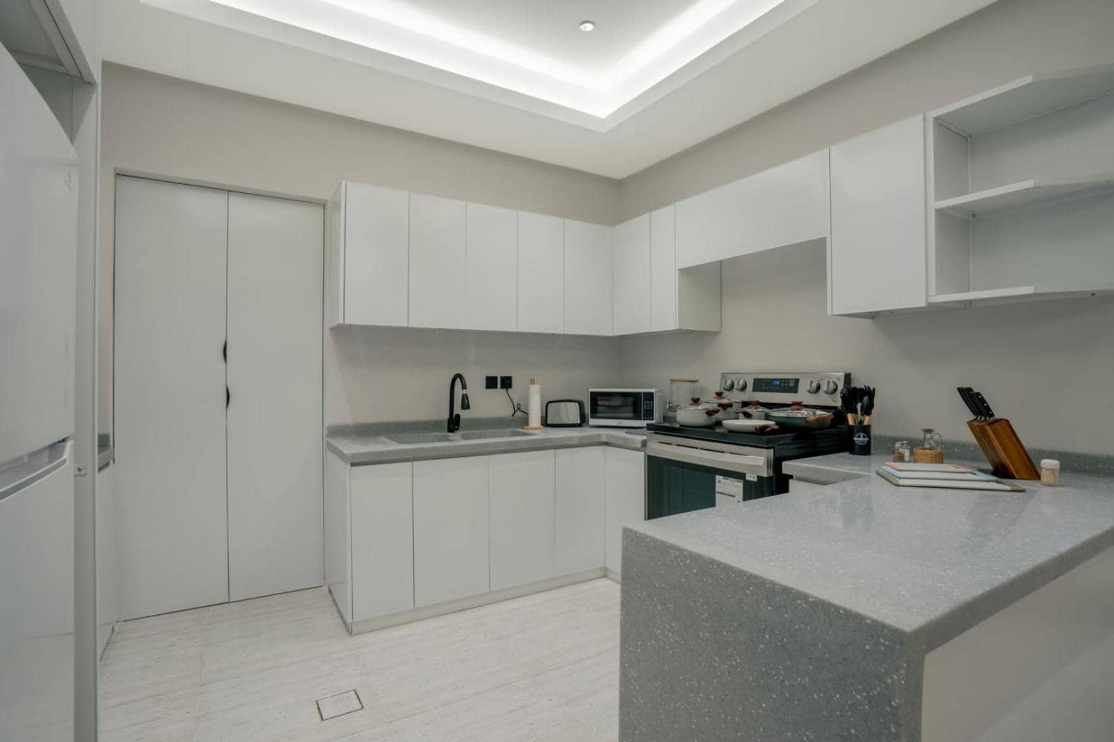 Layali Properties - Boho Oasis 3BR Apt - Convention and Exhibition Center — 3