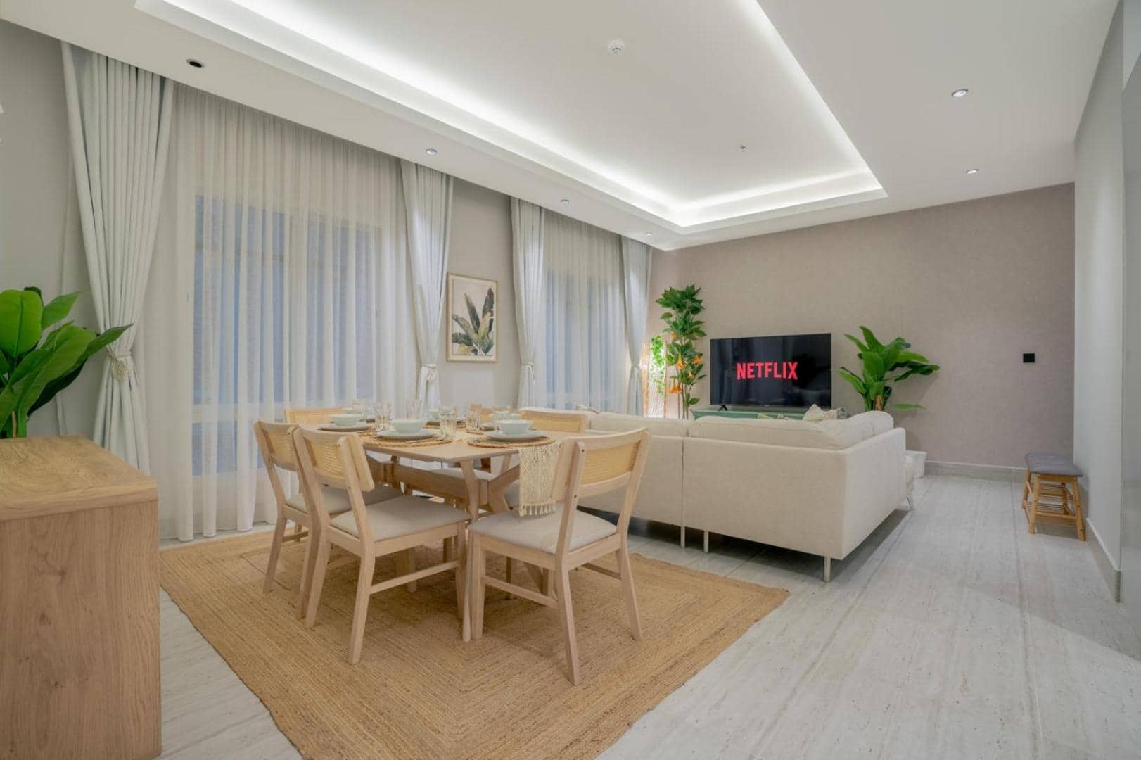 Layali Properties - Boho Oasis 3BR Apt - Convention and Exhibition Center — 4