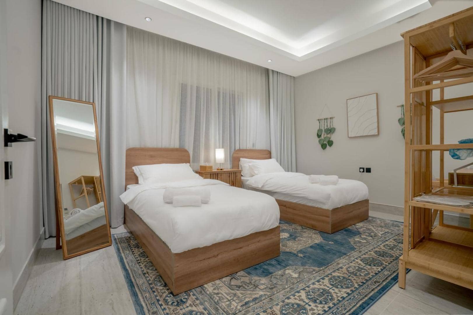 Layali Properties - Boho Oasis 3BR Apt - Convention and Exhibition Center — 5