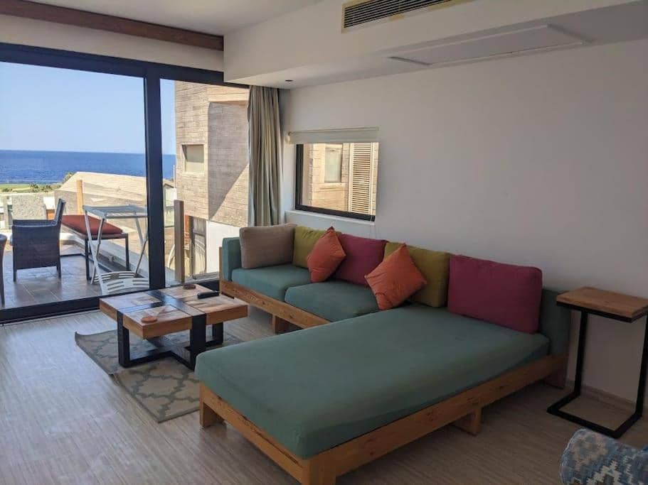 Elevated Sea View 2BR Standalone Free Beach & Pool in Somabay — 3