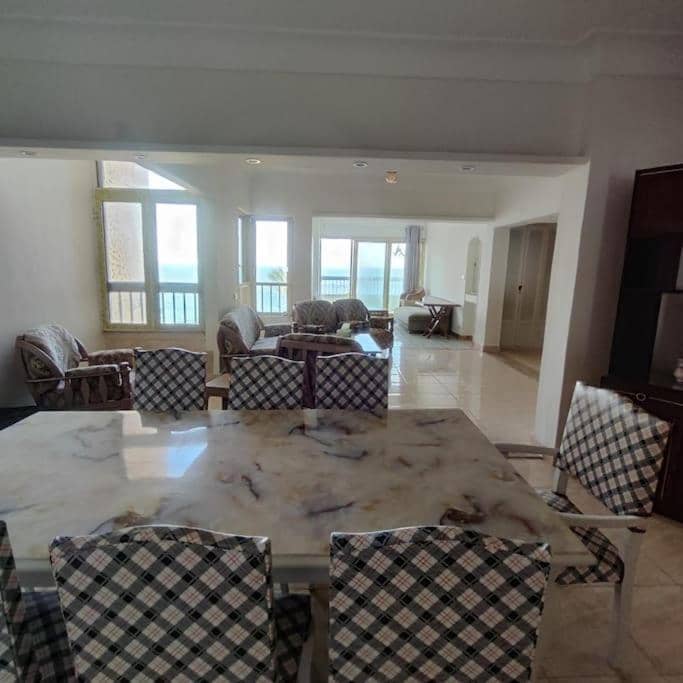 2 Bed rooms sea view — 2