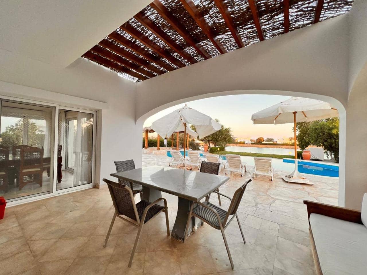 white villa 4 bedroom elgouna heated pool