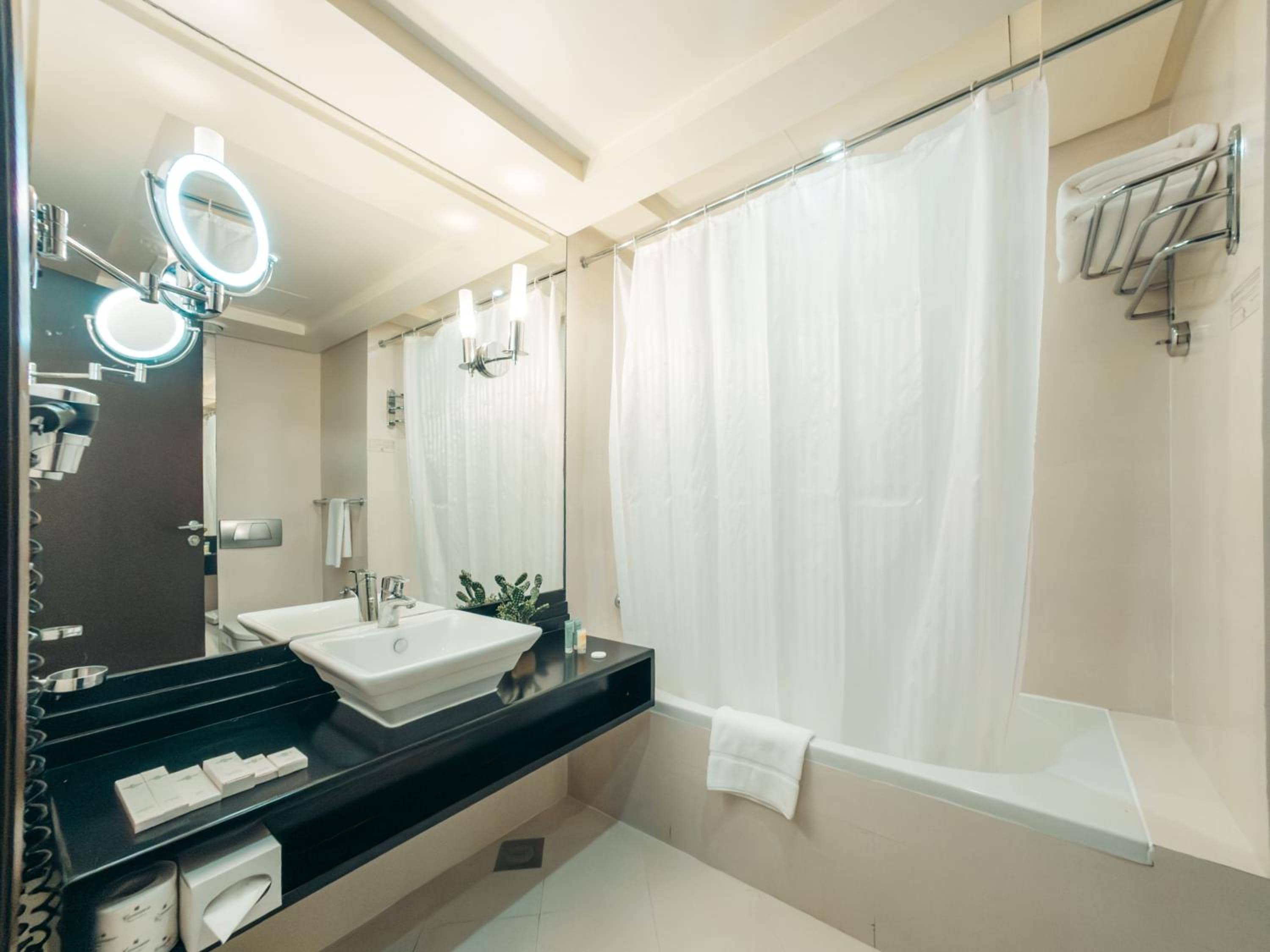Stunning Ocean View 2 bedroom — 2