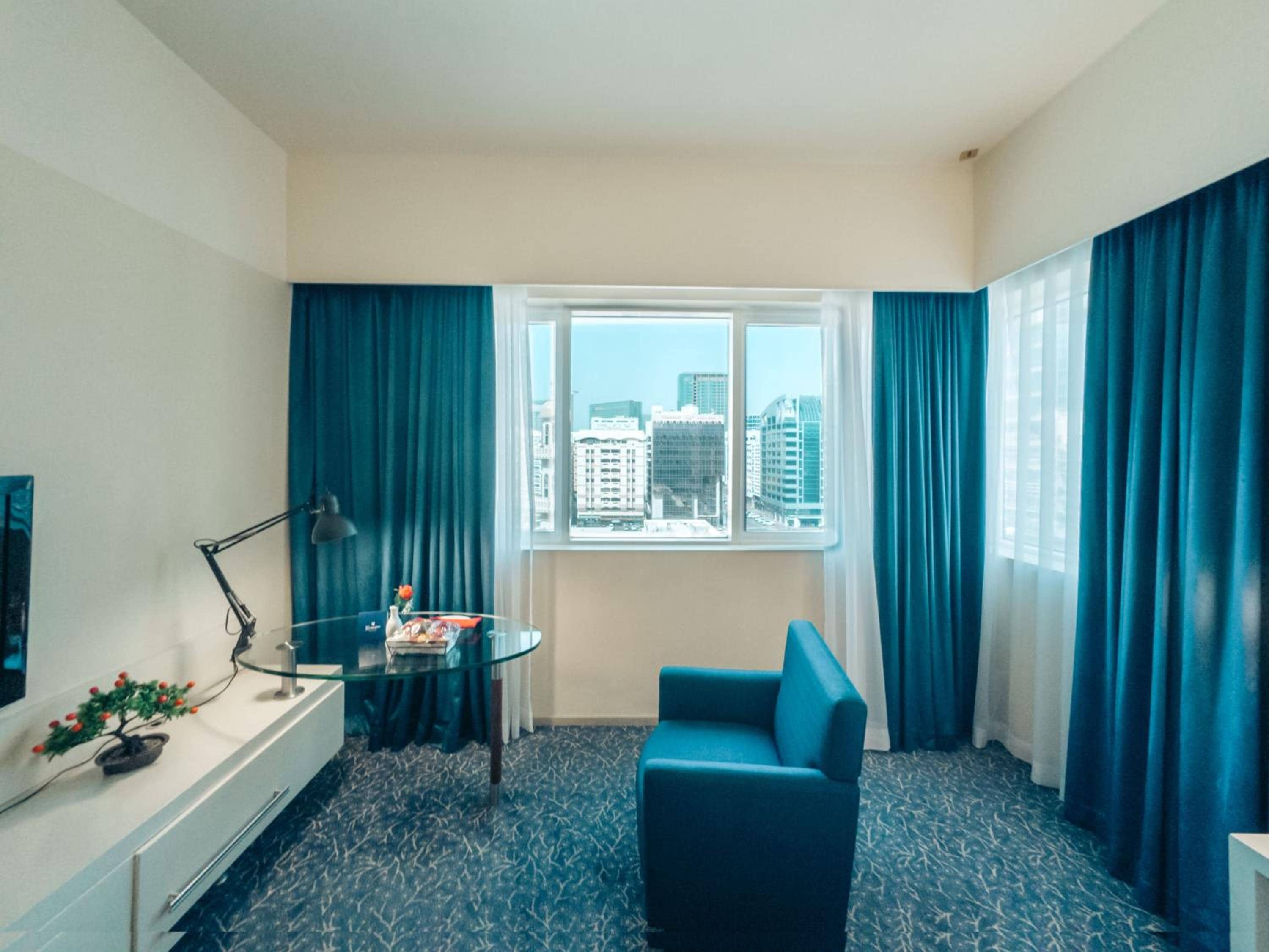 Stunning Ocean View 2 bedroom — 3