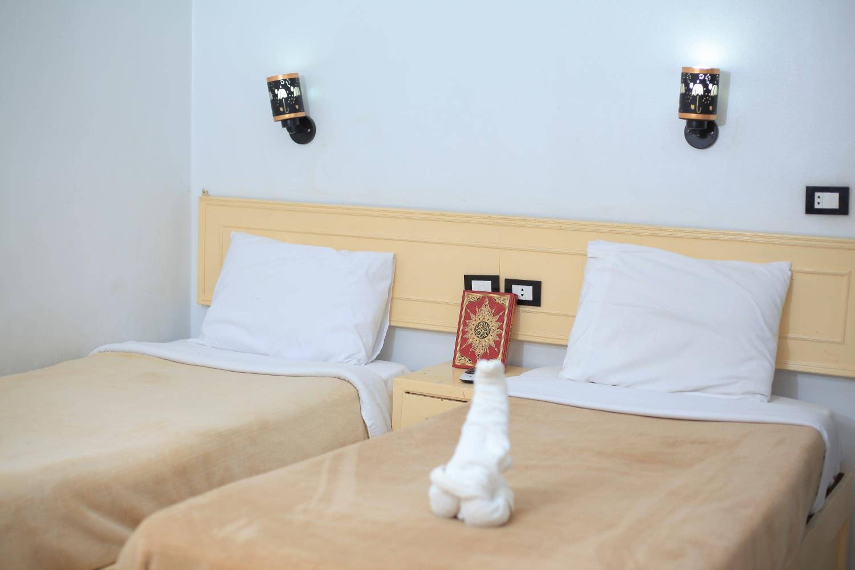 Oscar Hotel — 2
