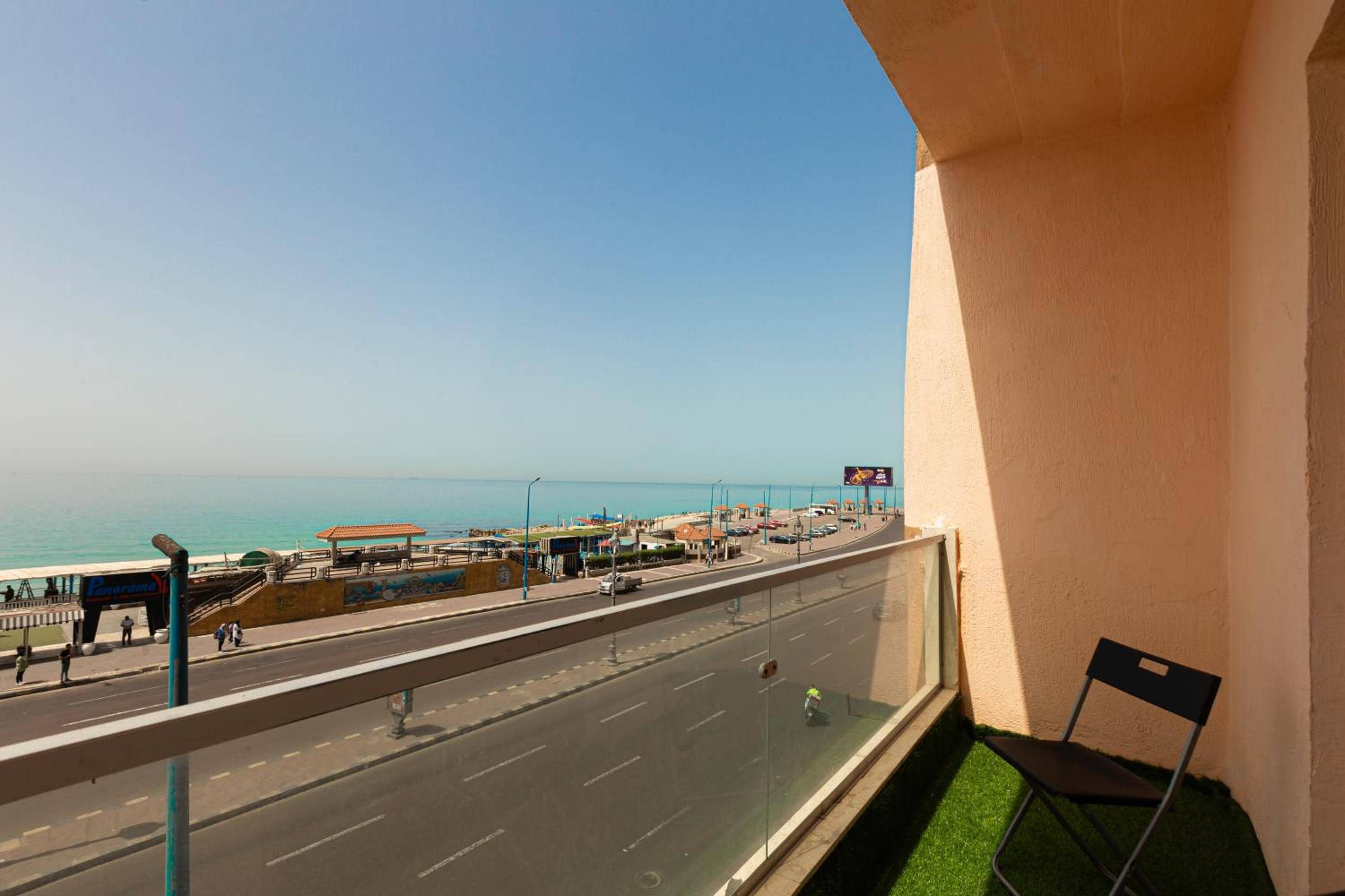 Alex Inn Suites & Rooms