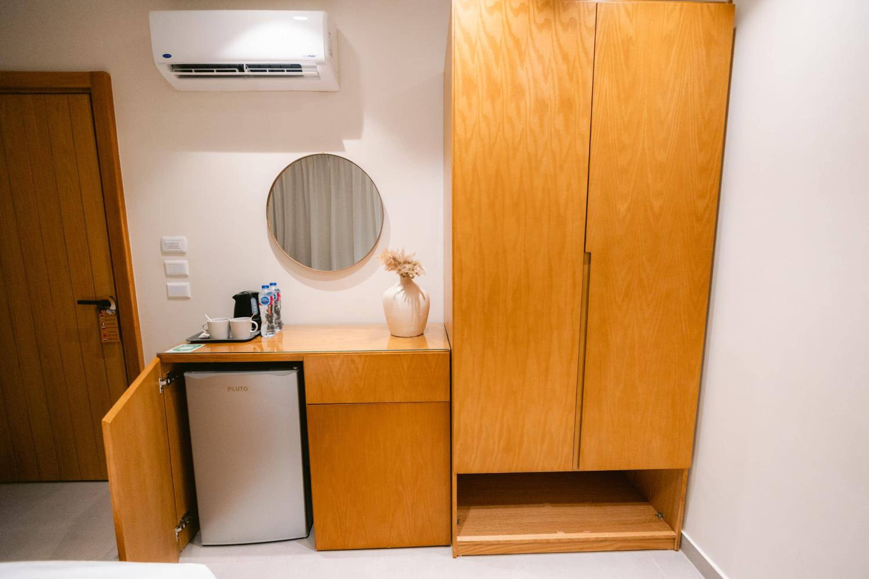 Makai Pyramids Guest House — 3