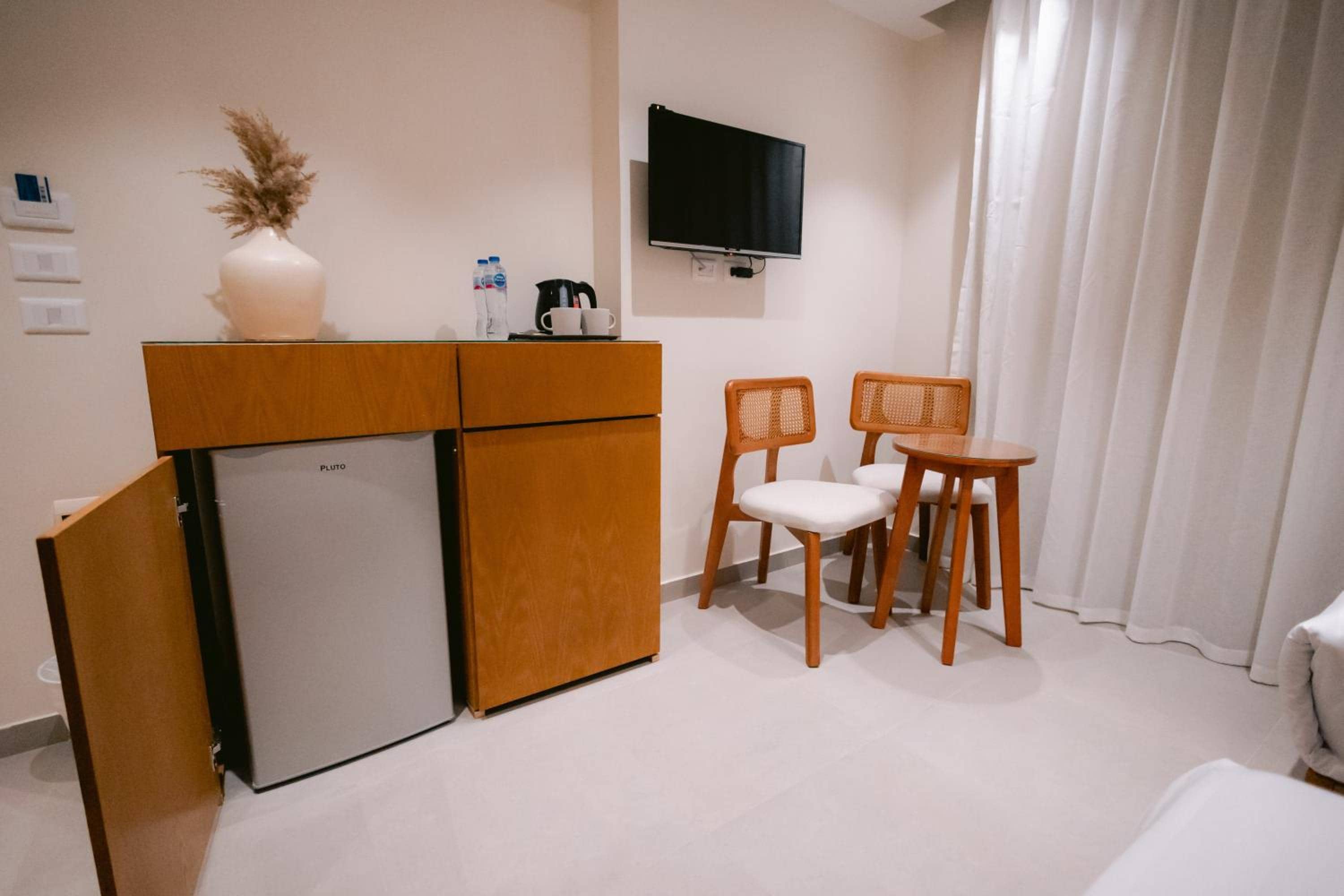 Makai Pyramids Guest House — 2