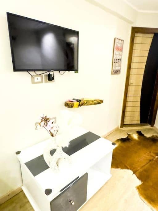 lovely studio — 3