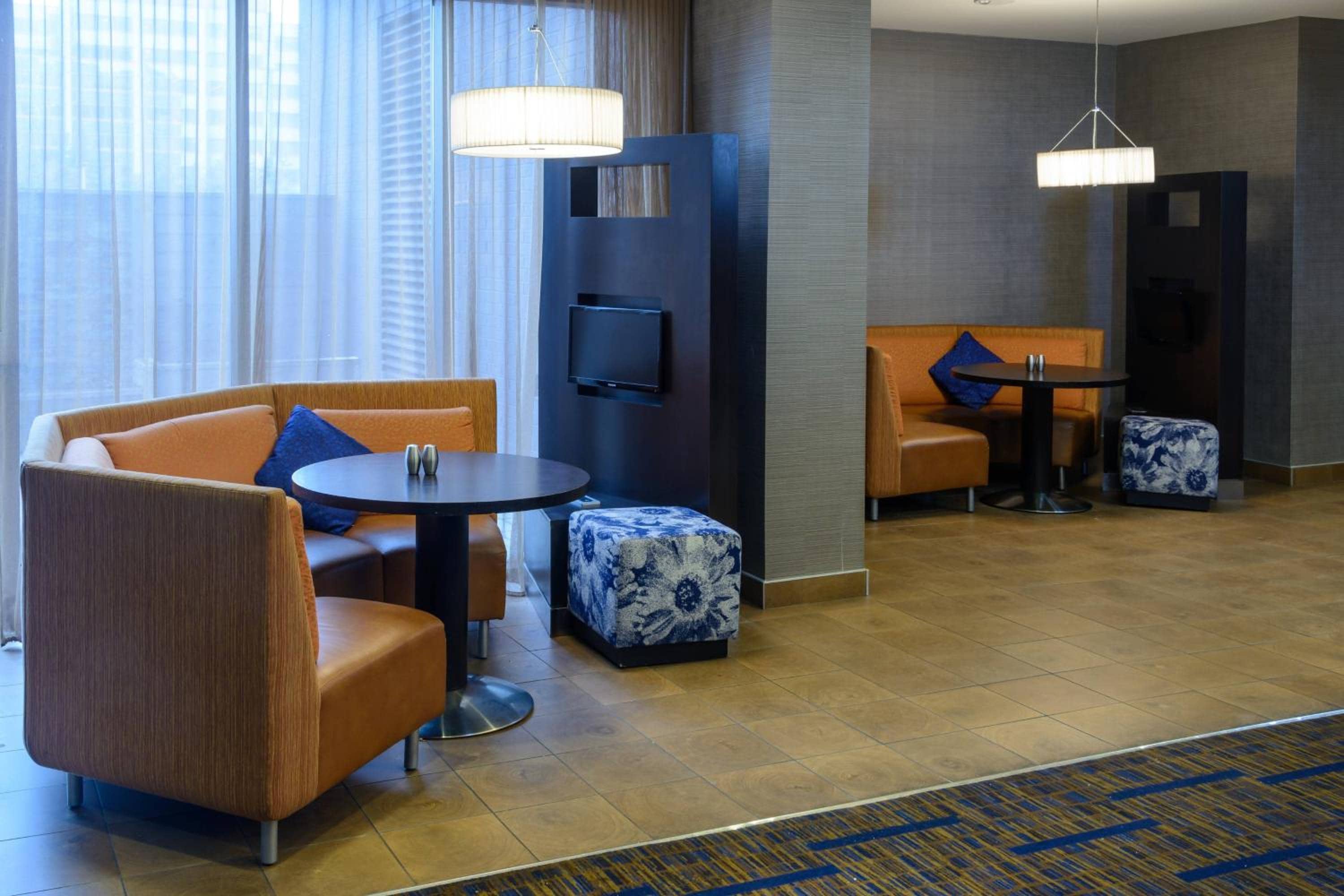 Courtyard by Marriott Toronto Northeast/Markham — 3