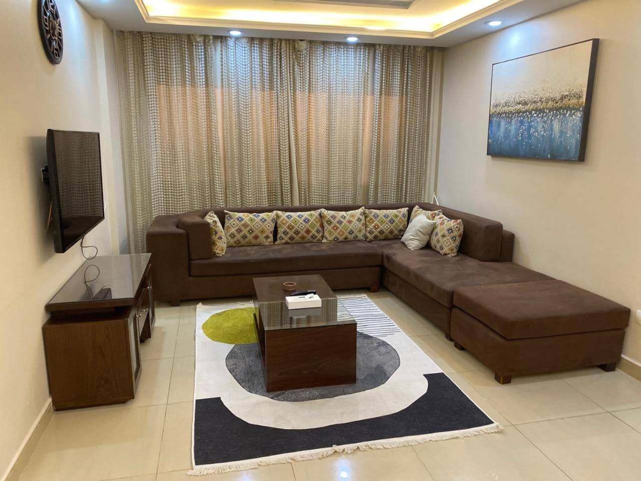 The Expert in Ocean Blue Near Airport - No Pool Access — 2