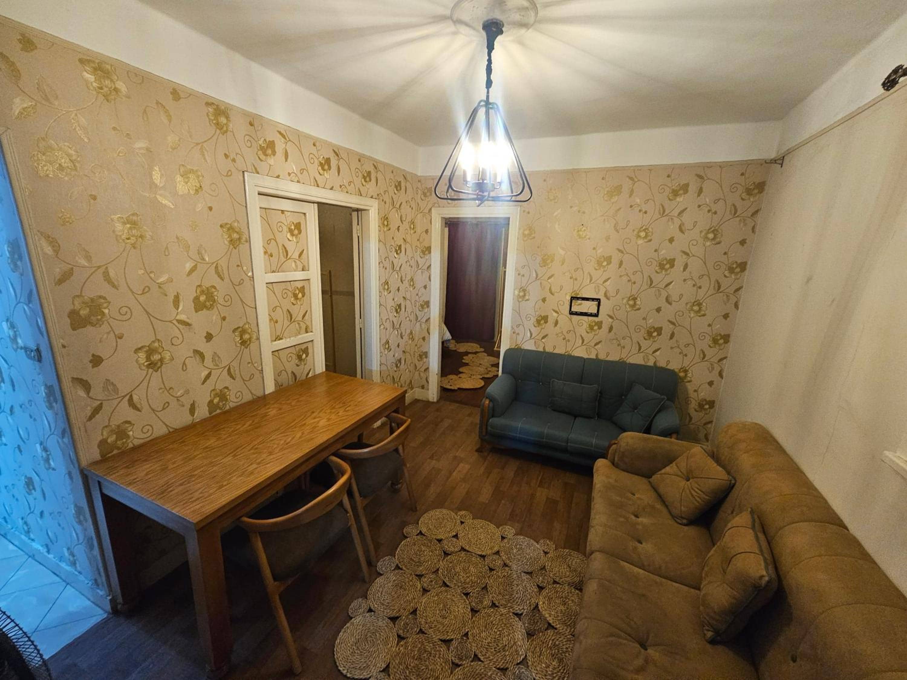 Downtown simple apartment - families only — 5