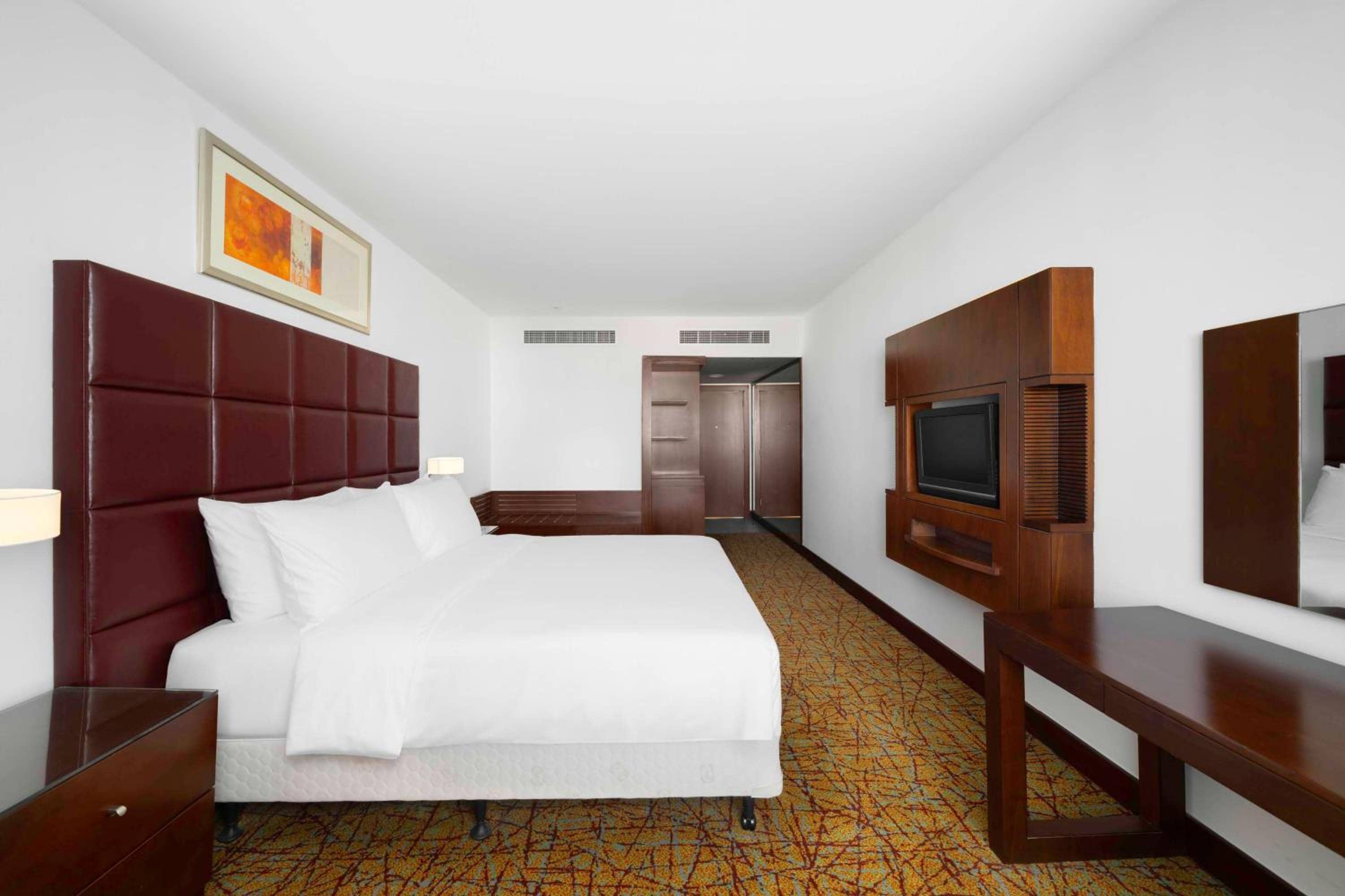 Radisson Blu Hotel, Riyadh — 4