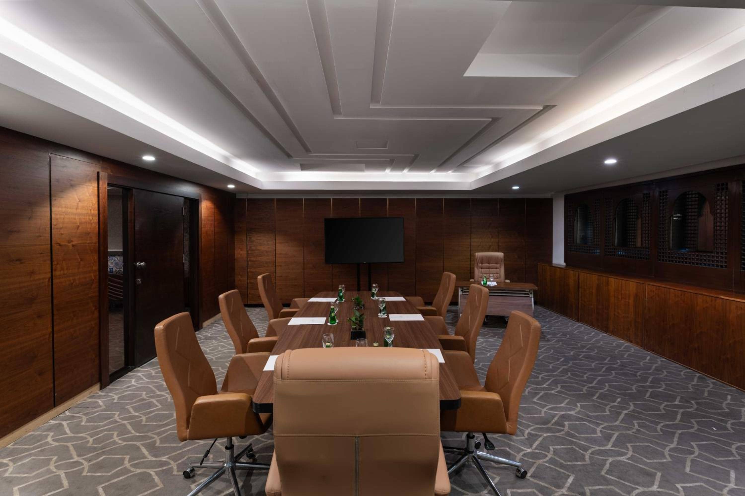 Warwick Hotel Jeddah — 5