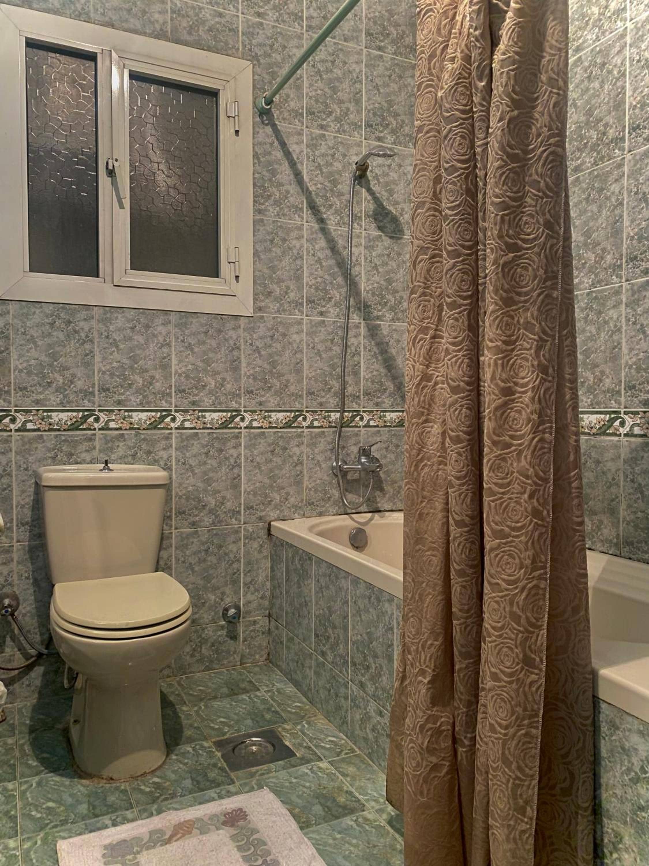 15 Minutes from Cairo Airport Room 2 — 3