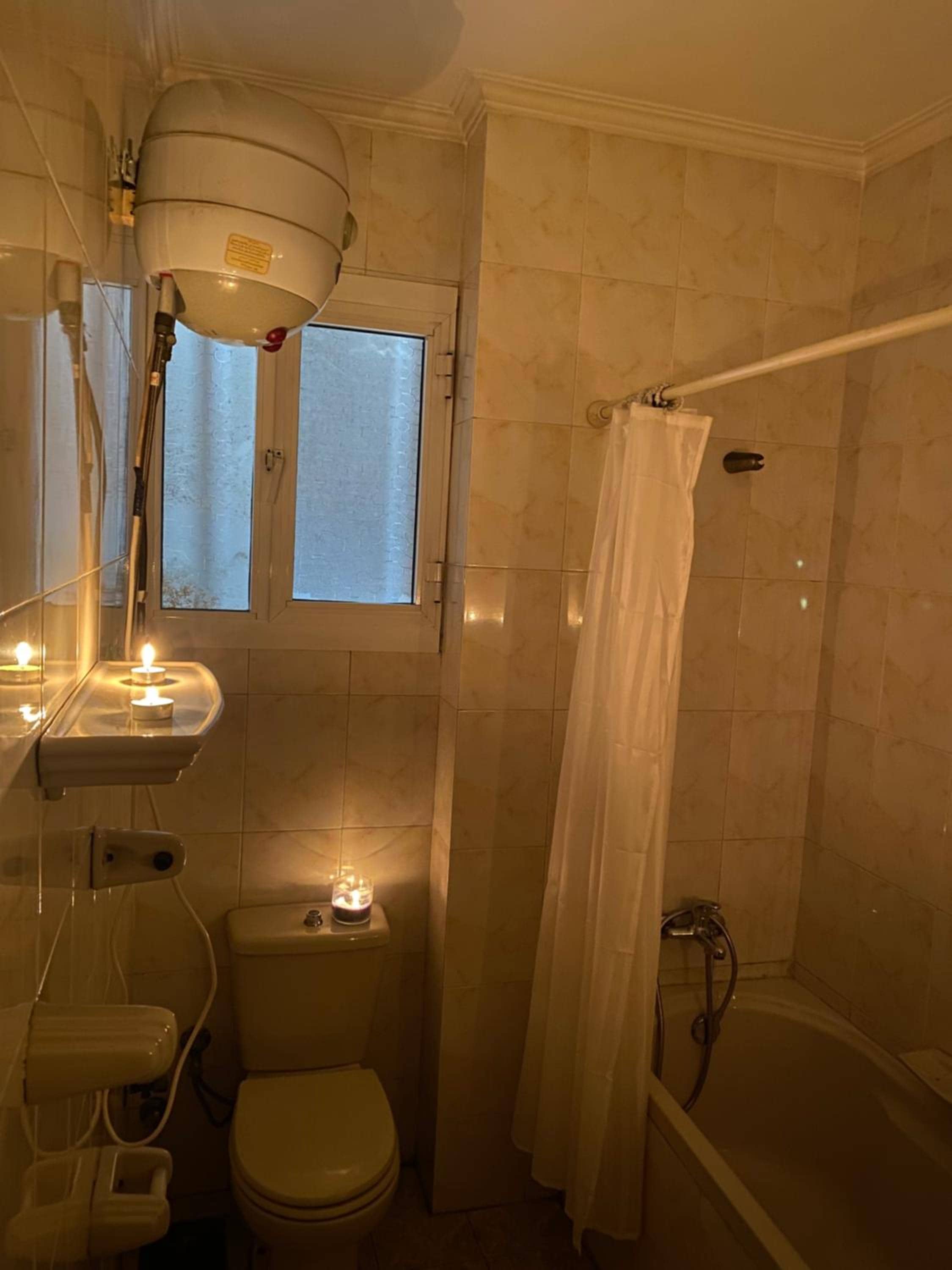 15 Minutes from Cairo Airport Room 2 — 2