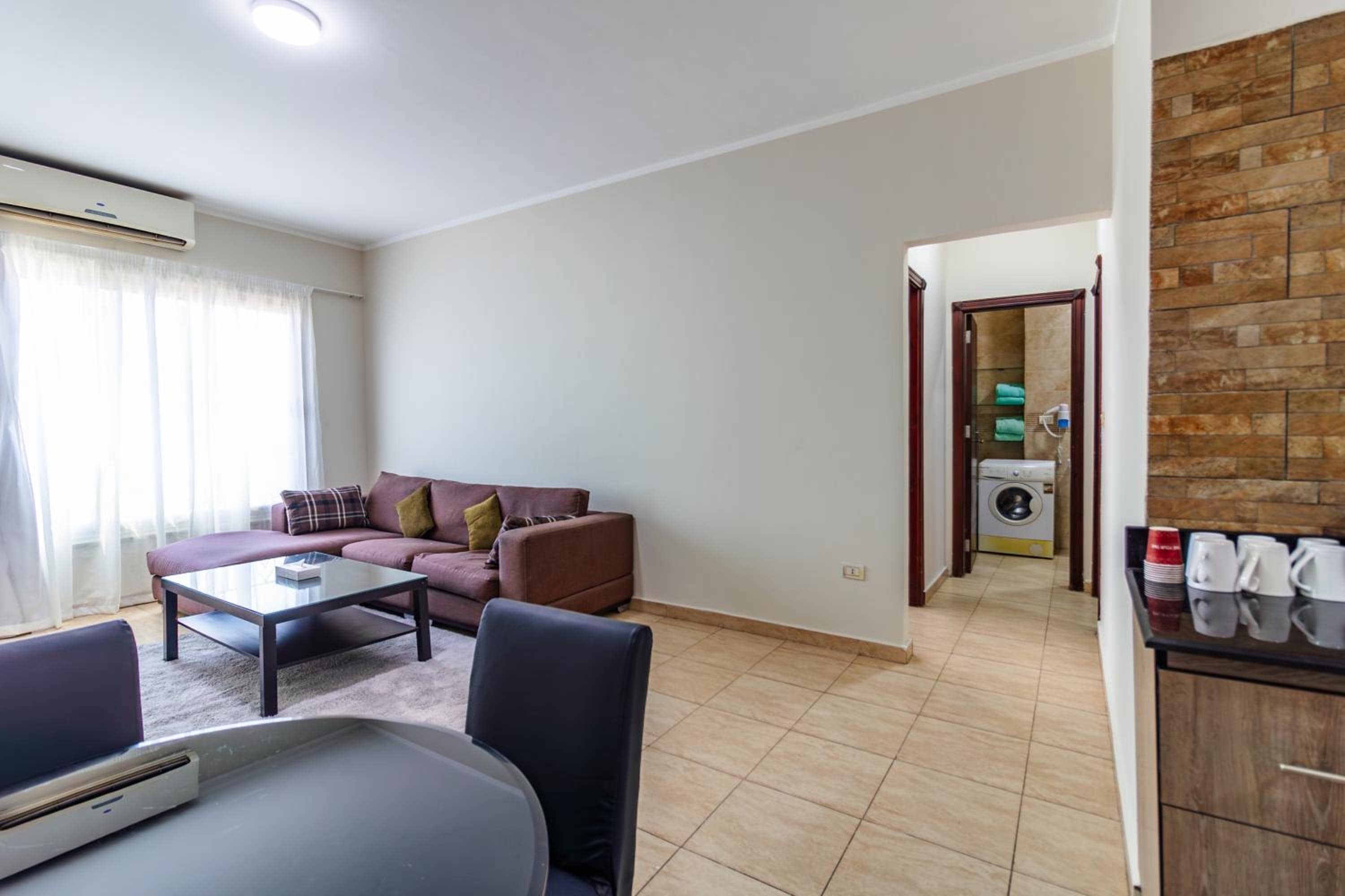 Delmar Apartments — 2