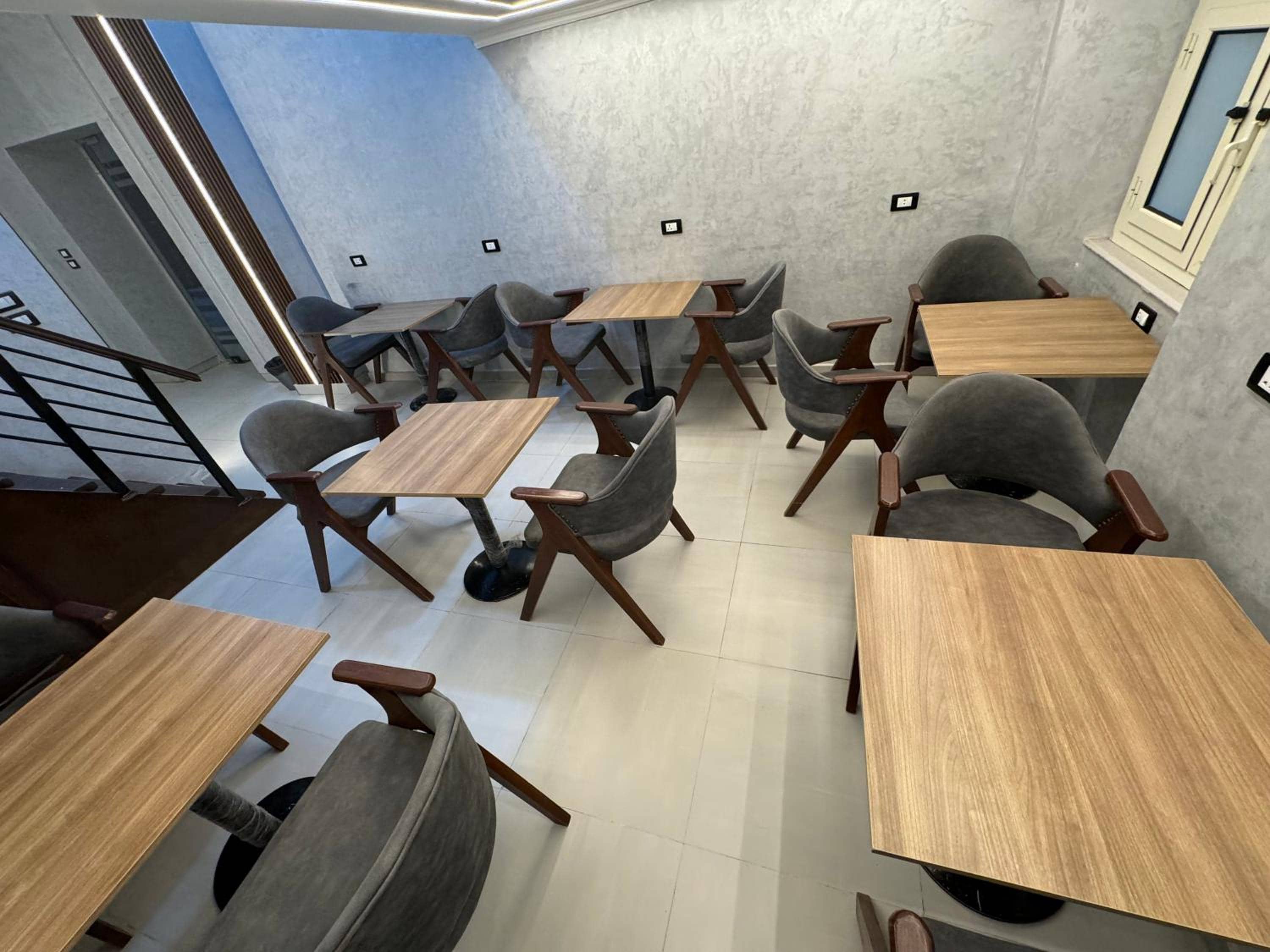 Tourist Plaza Hotel — 4