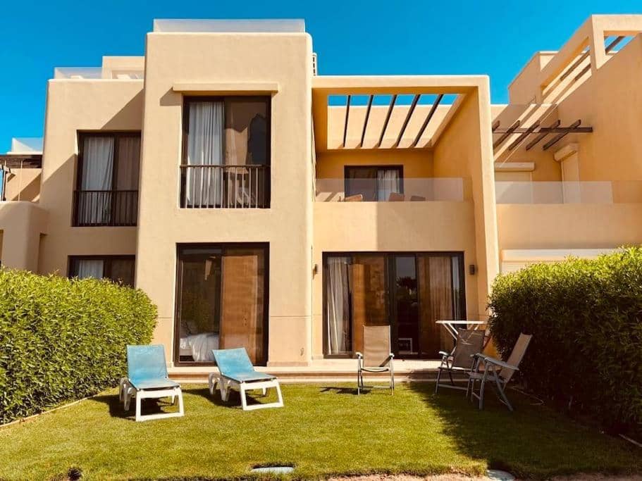 Sunset Haven in Tawila TownHouse