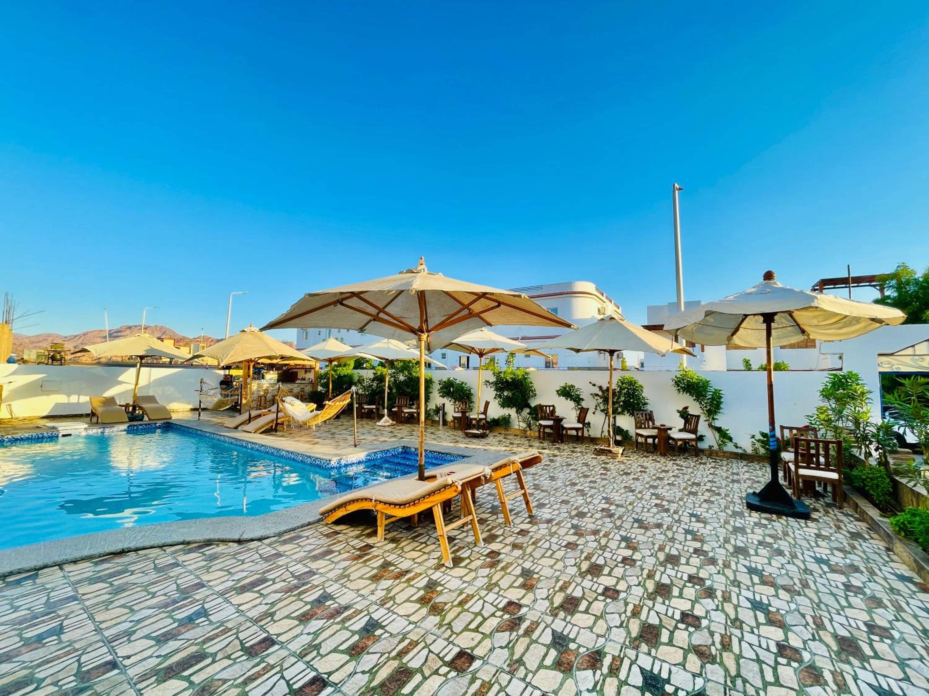 Dolphina hotel & Restaurant — 3