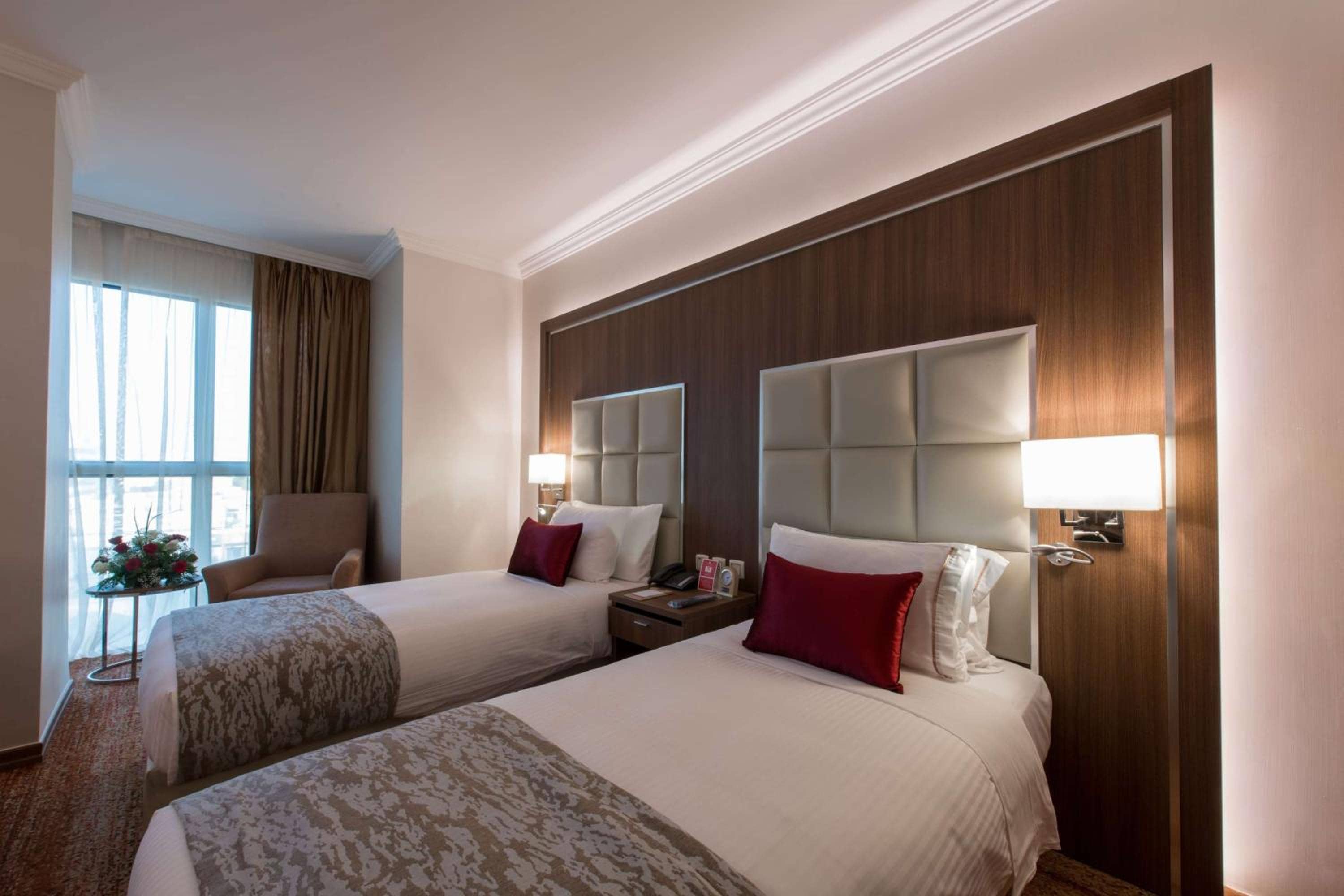 Ramada by Wyndham Continental Jeddah — 3