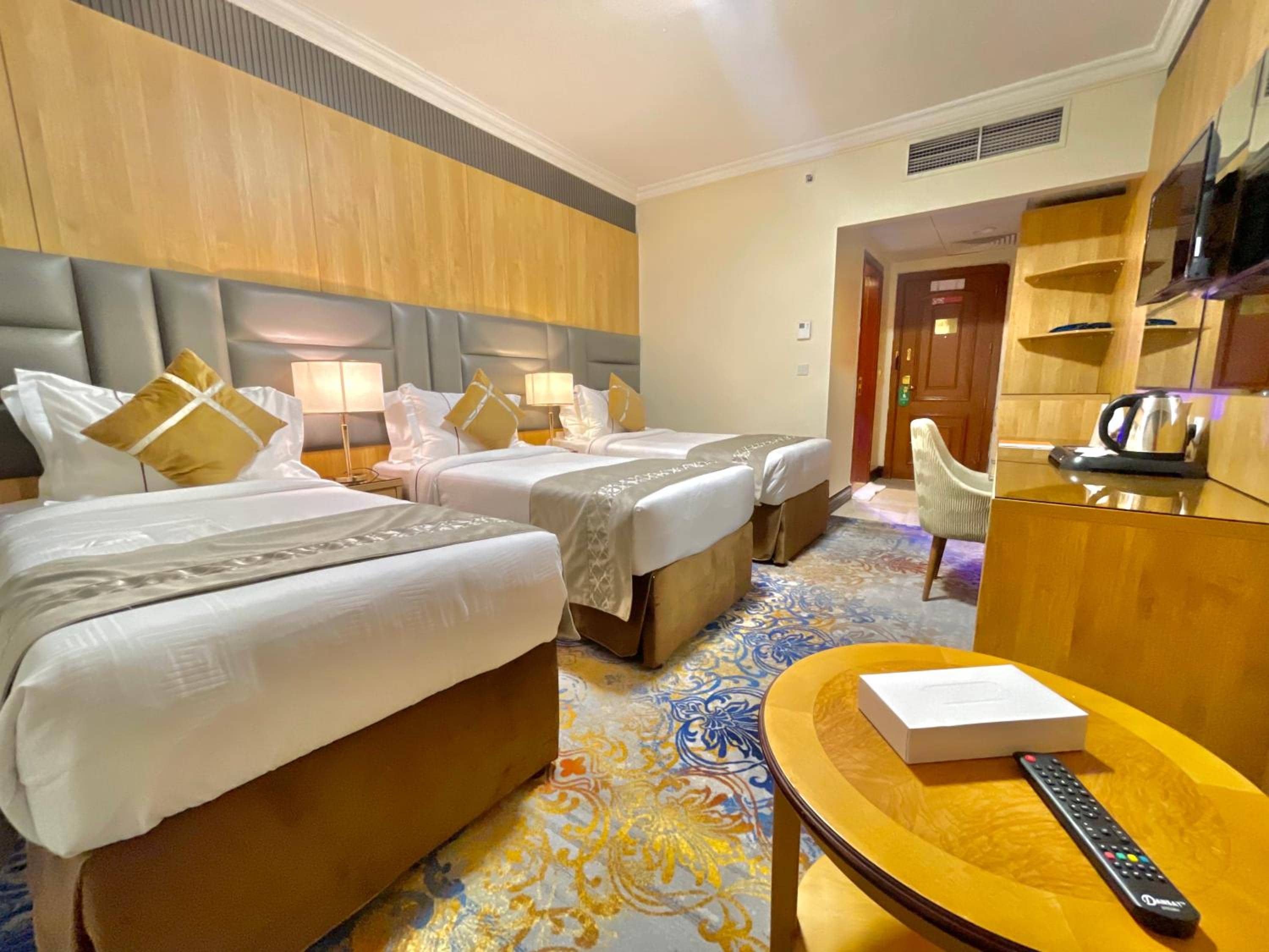 Zowar Alalami Hotel - فندق زوار العالمي