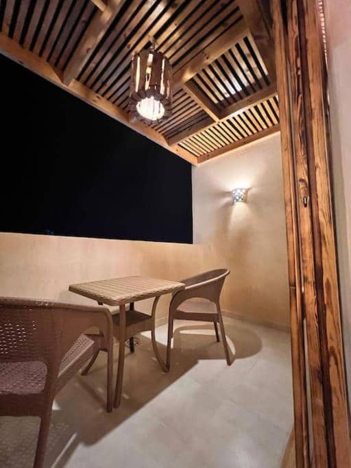Komfortowy apartament na dachu w sercu miasta — 2