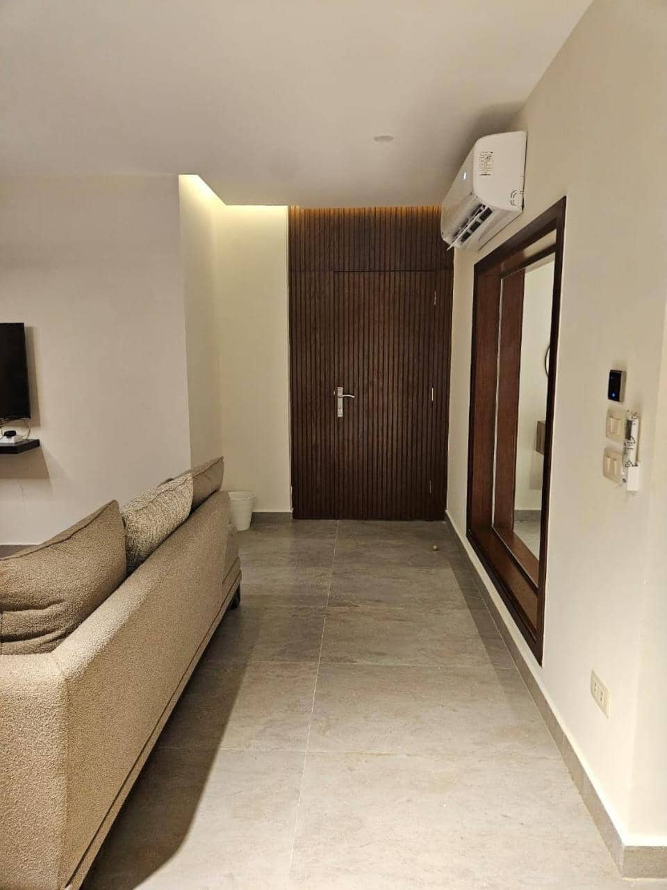 The Luxe Retreat and Uniqueness — 2