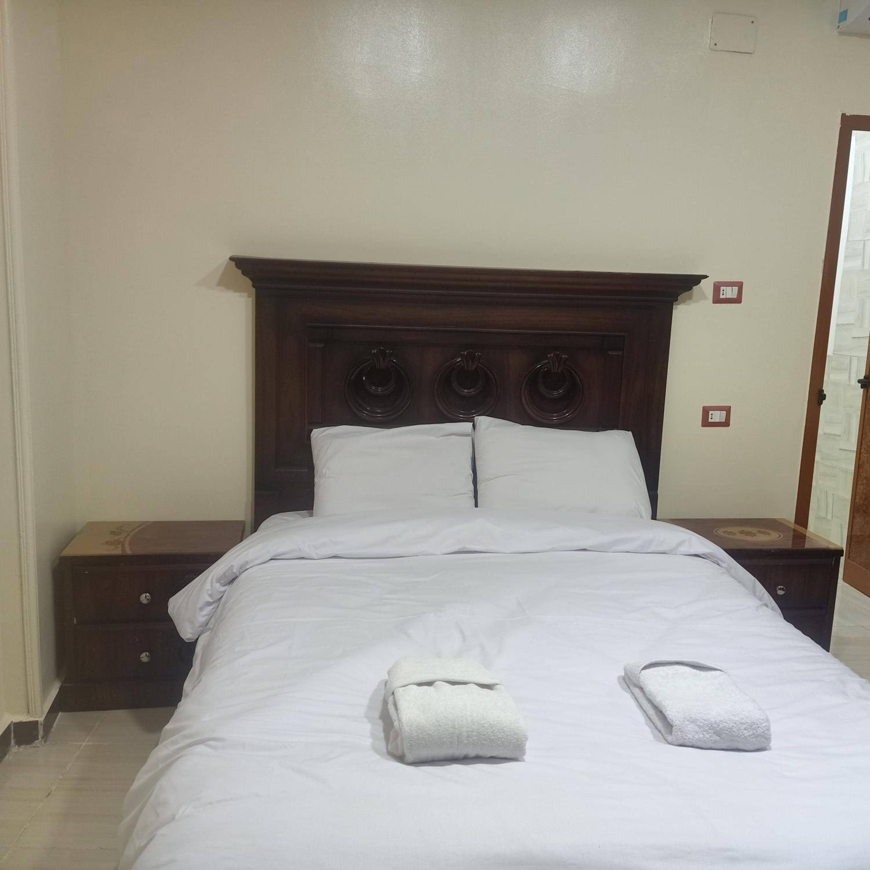 Fares pyramids Hostel — 4